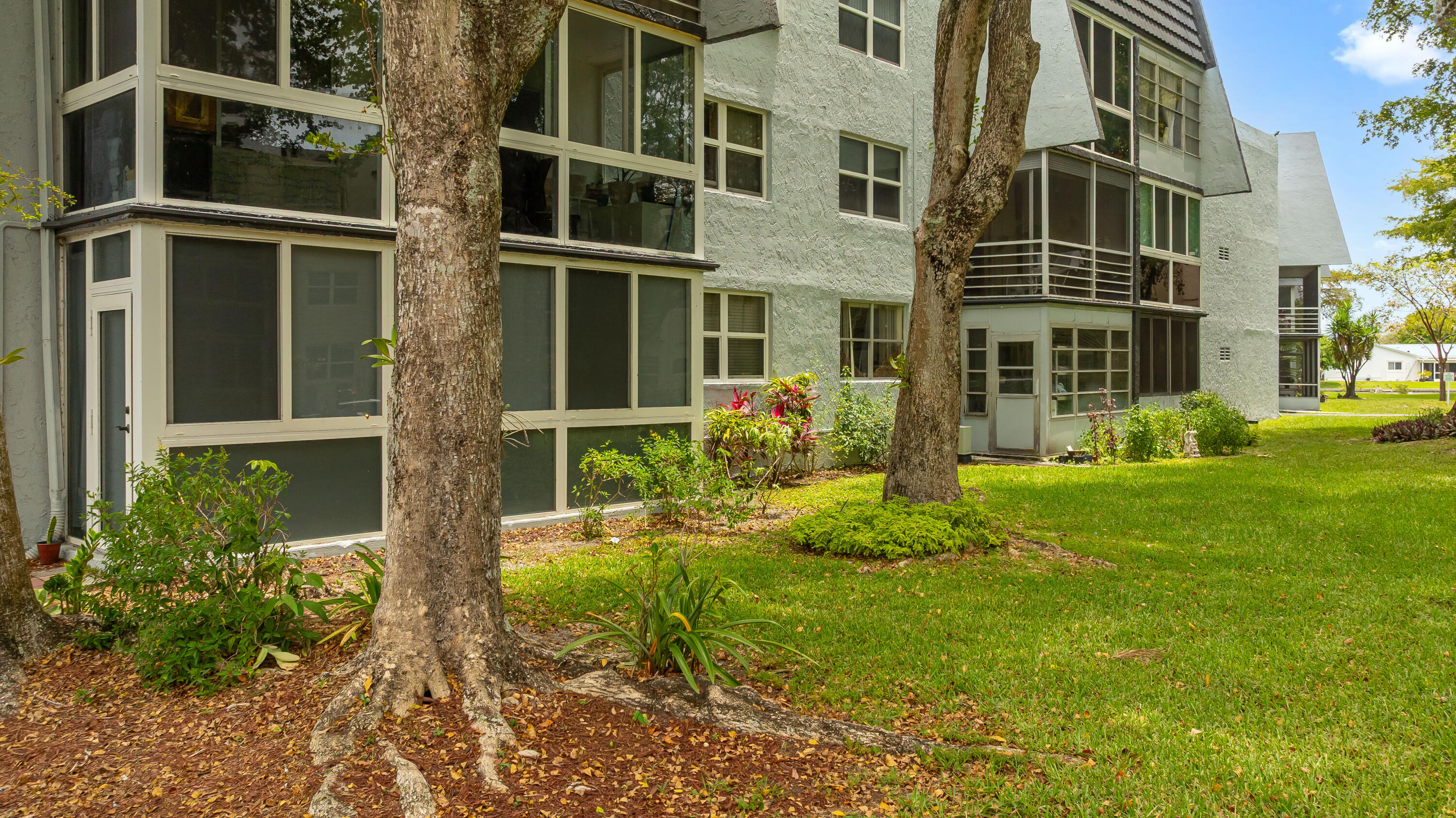 9200 Lime Bay Boulevard 115