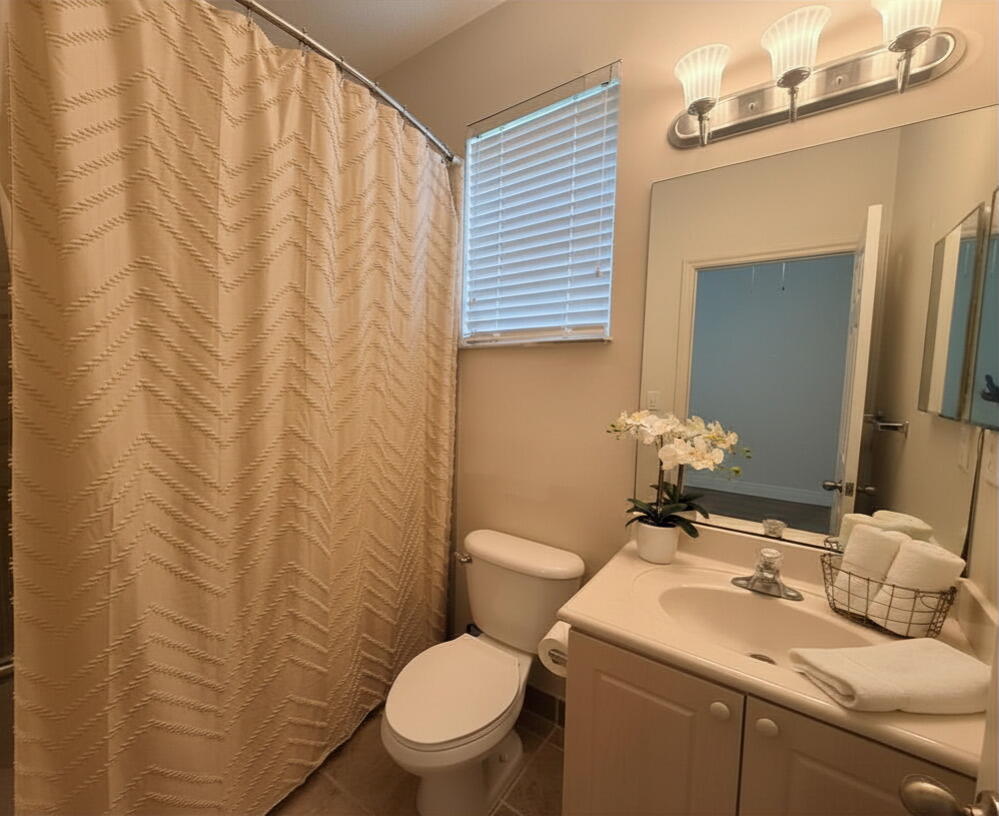 3307 Merrick Lane 1004