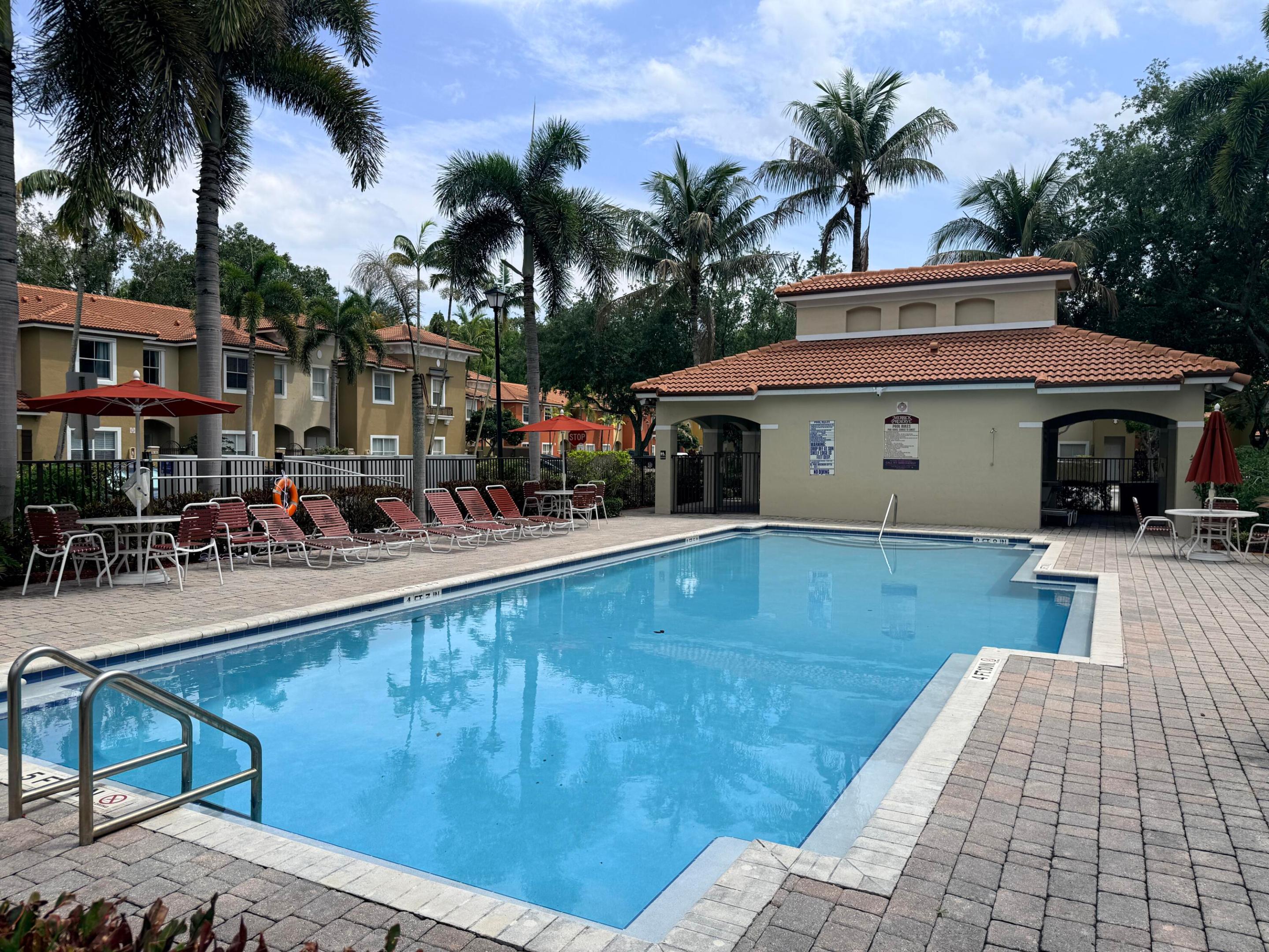 3307 Merrick Lane 1004