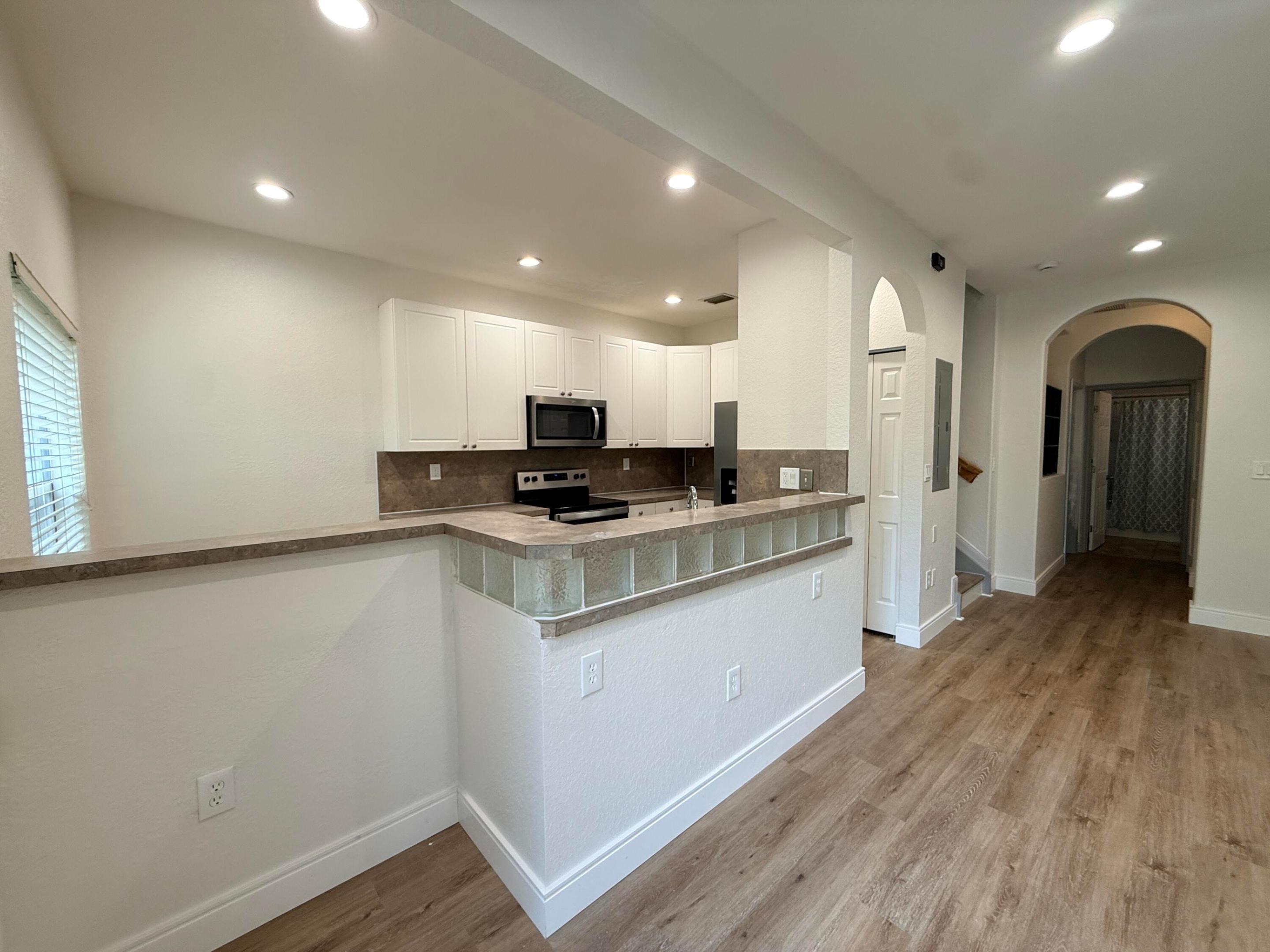 3307 Merrick Lane 1004
