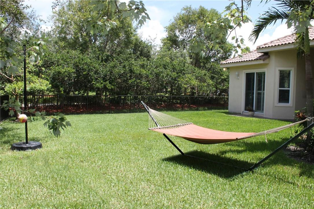 7441 NW 115th Terrace