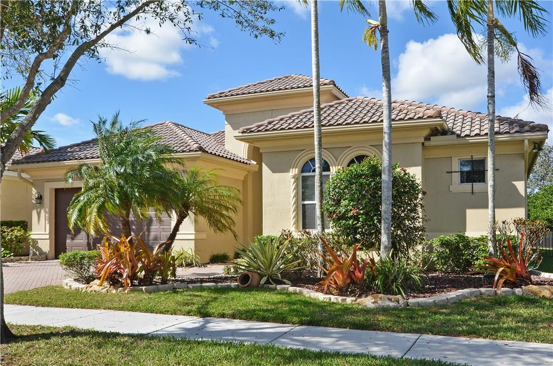 7441 NW 115th Terrace