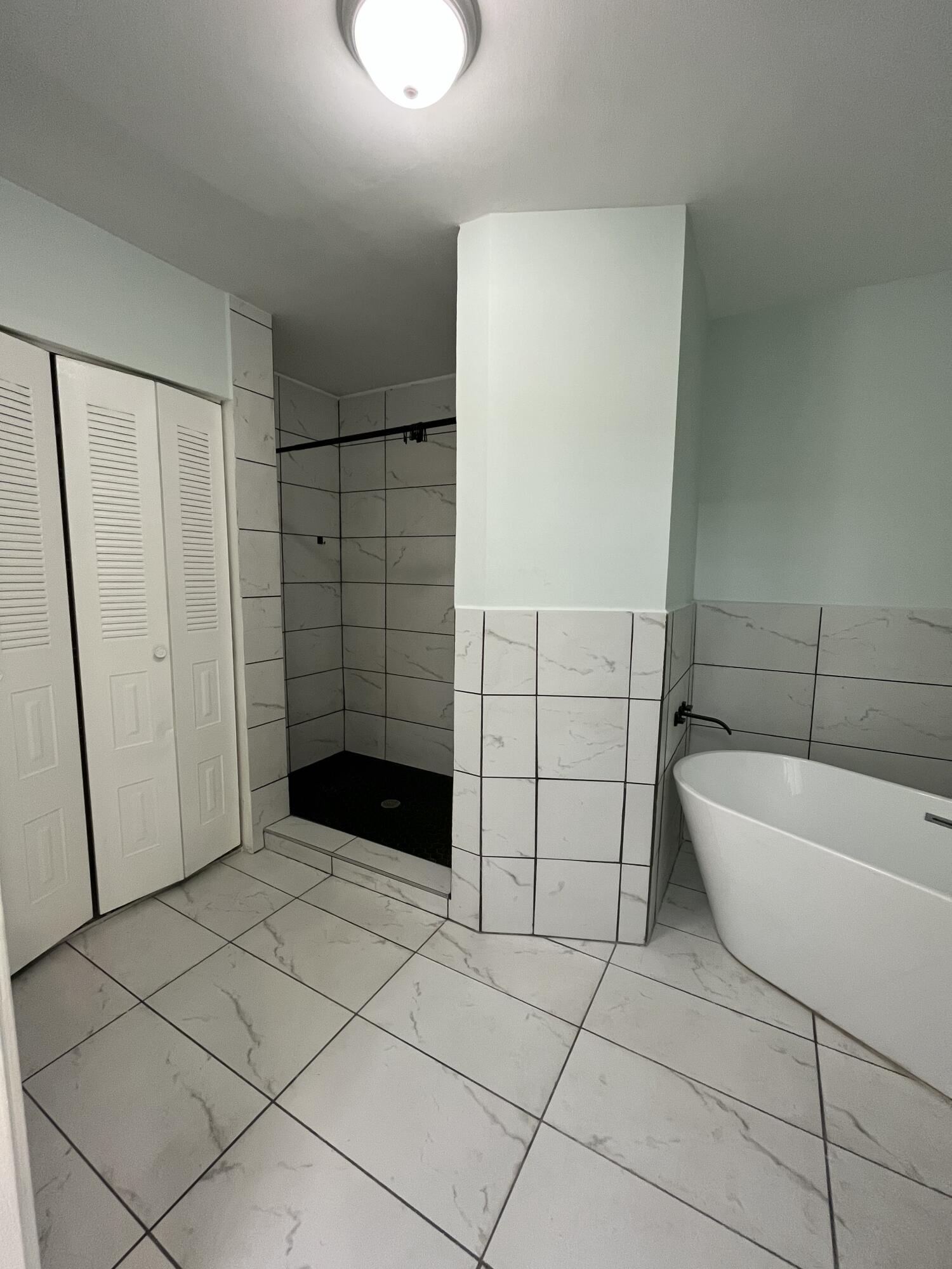 4305 Coral Springs Drive Unit: 2h