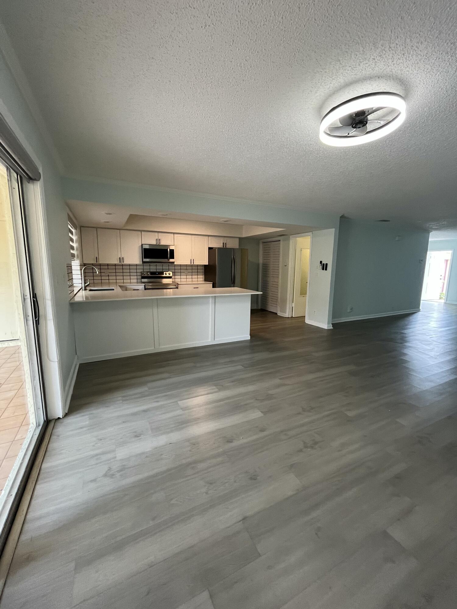 4305 Coral Springs Drive Unit: 2h