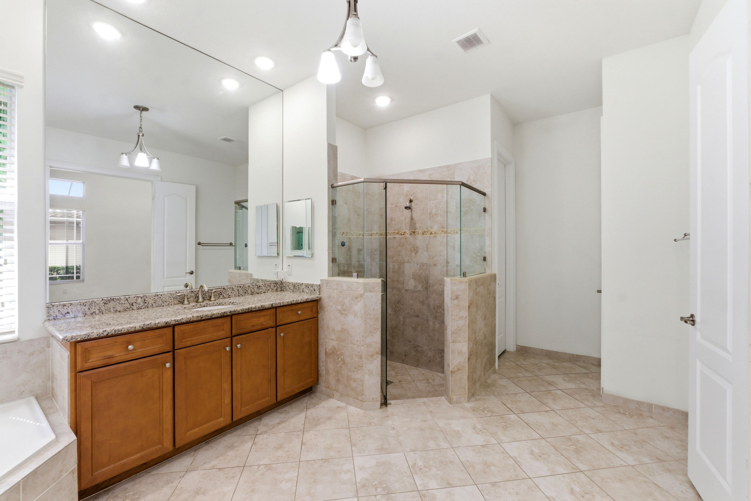 9871 Lakeview Lane