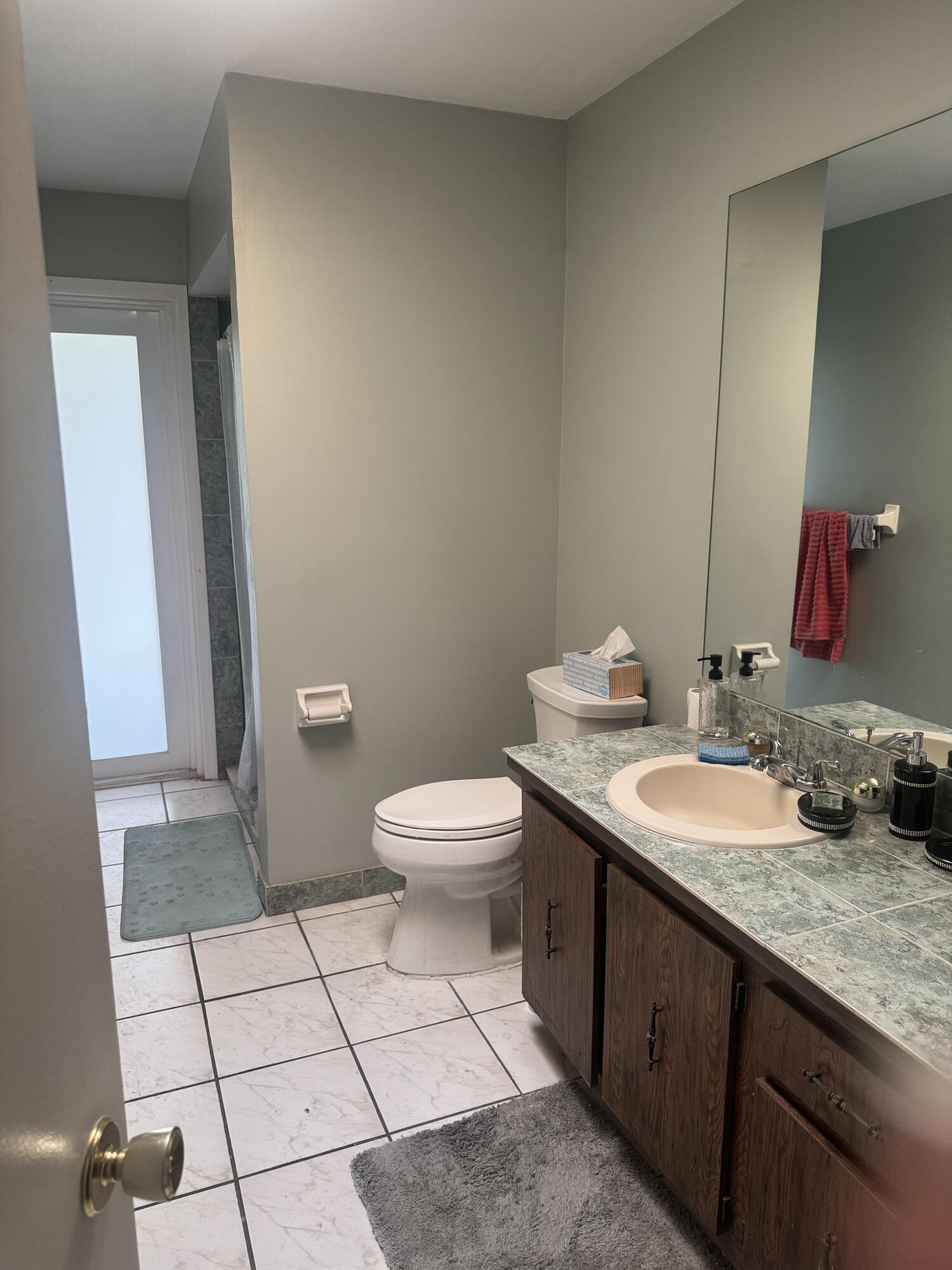 1641 NW 36th Court