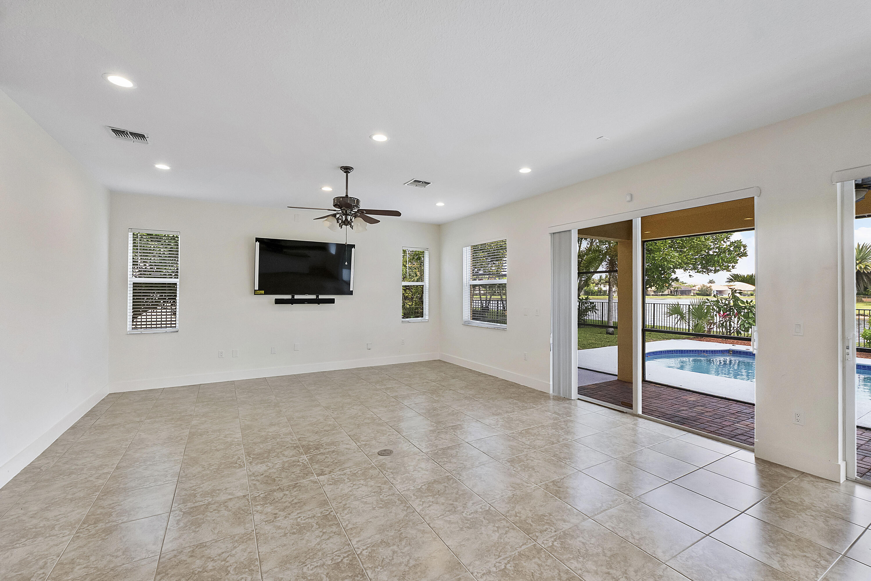 2392 Bellarosa Circle