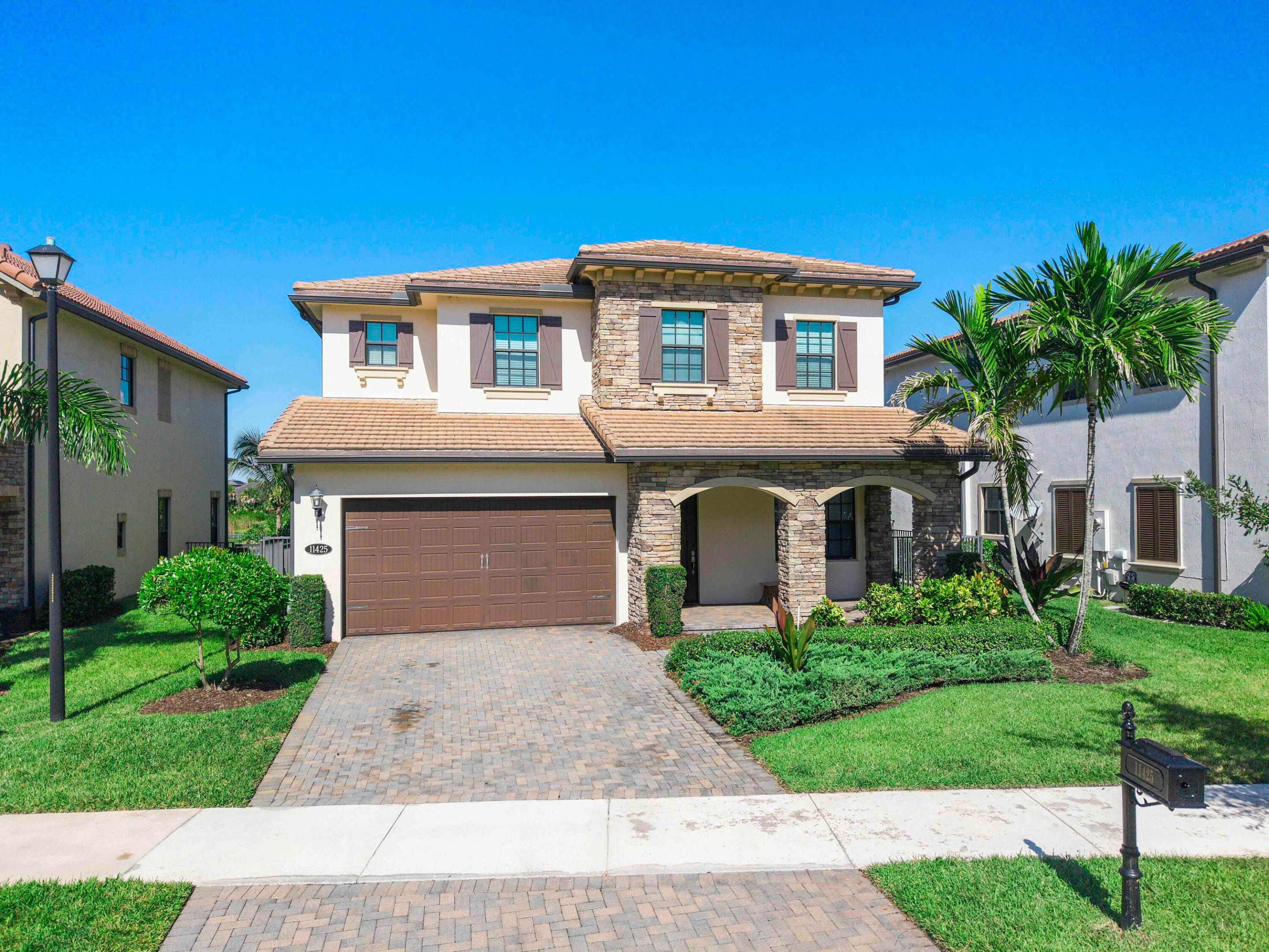 11425 Watercrest Circle E