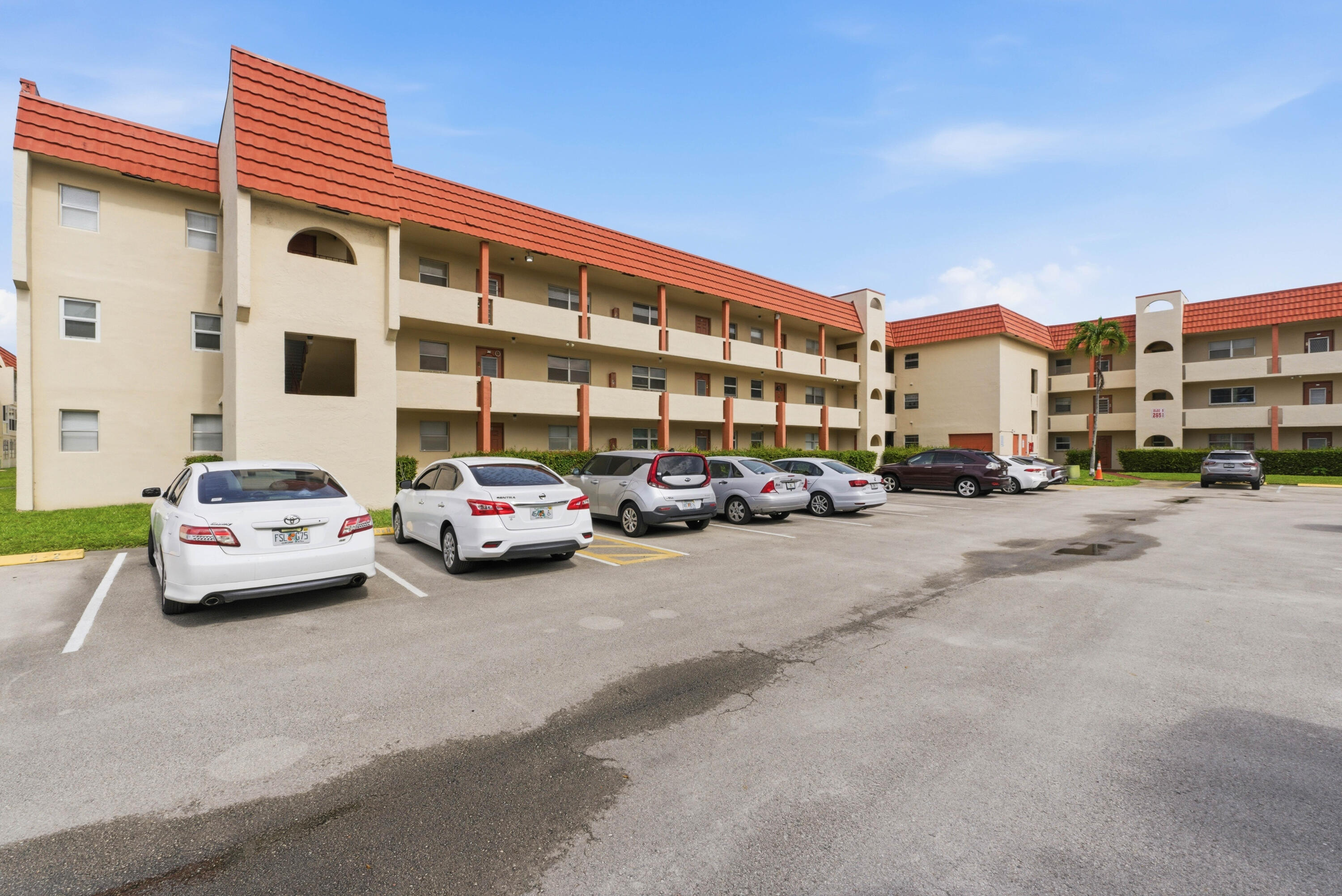 2651 E Sunrise Lakes Drive E Unit: 308