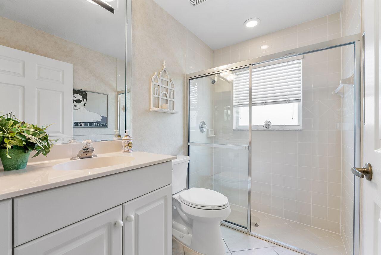 6643 Sherbrook Drive