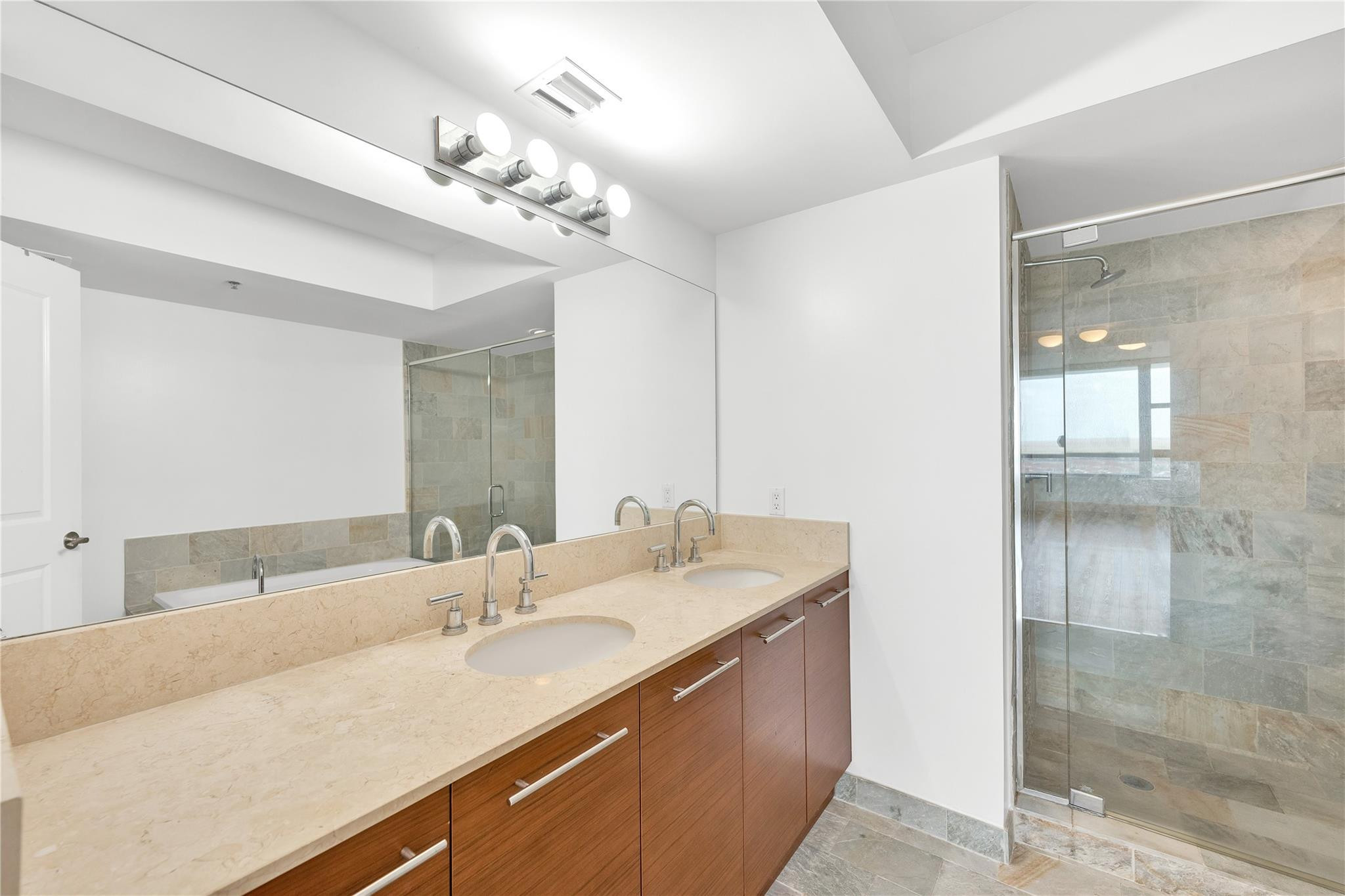 2681 N Flamingo Road 1805S