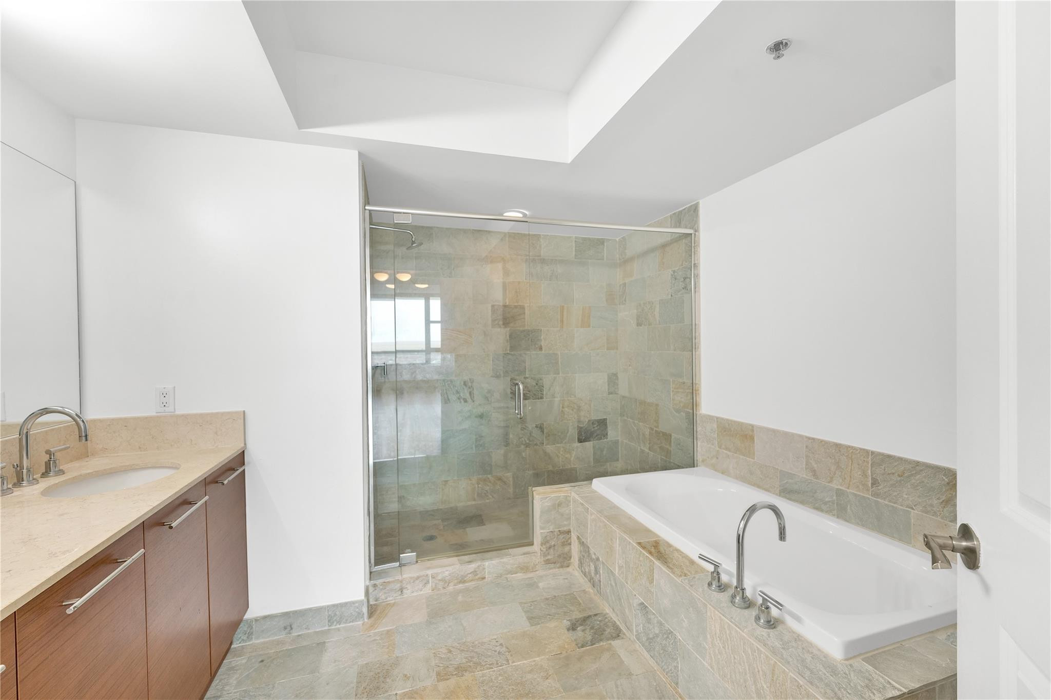 2681 N Flamingo Road 1805S
