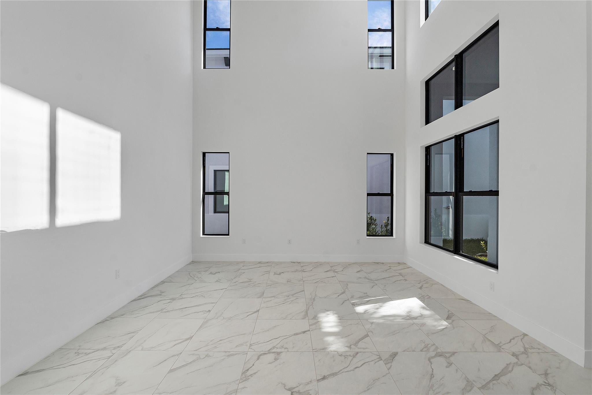 12466 Solana Bay Circle