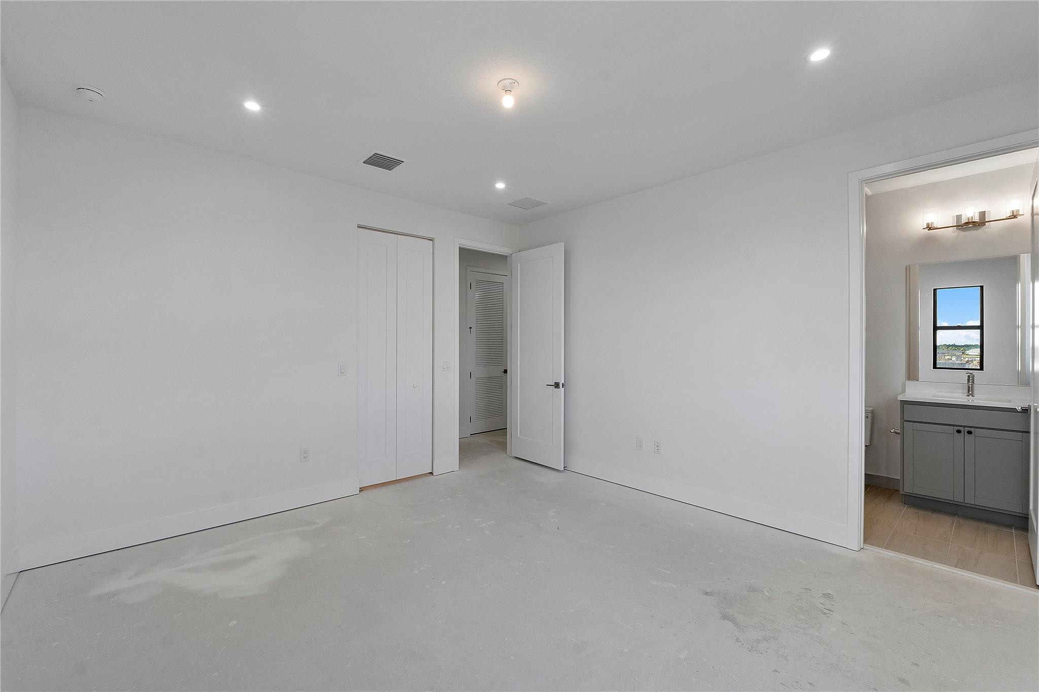 12466 Solana Bay Circle