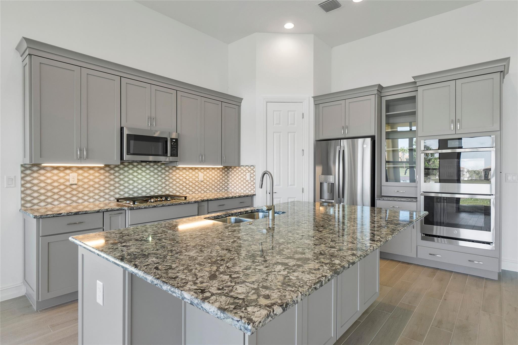9091 W Leon Circle