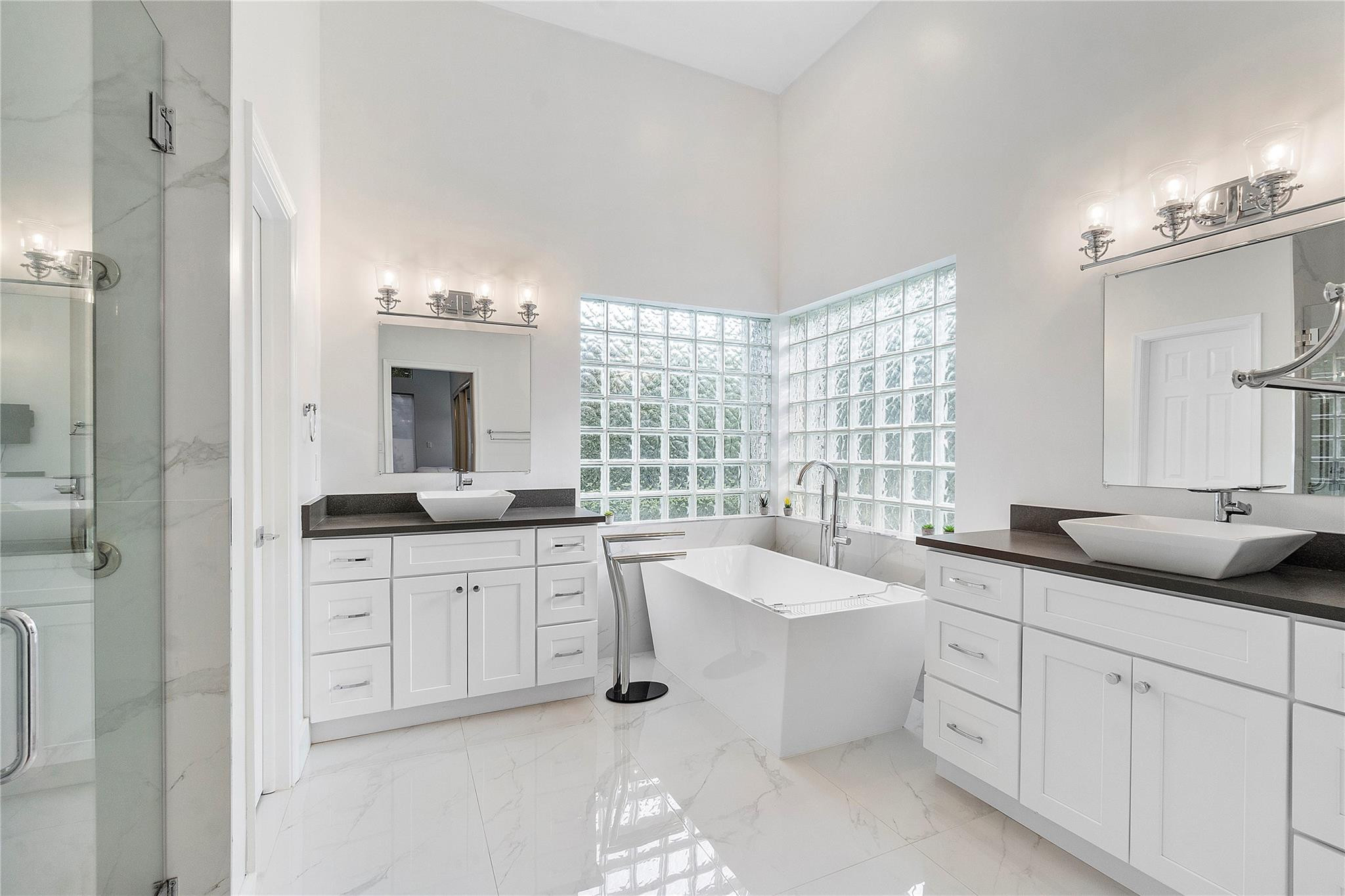 5920 NW 97th Drive