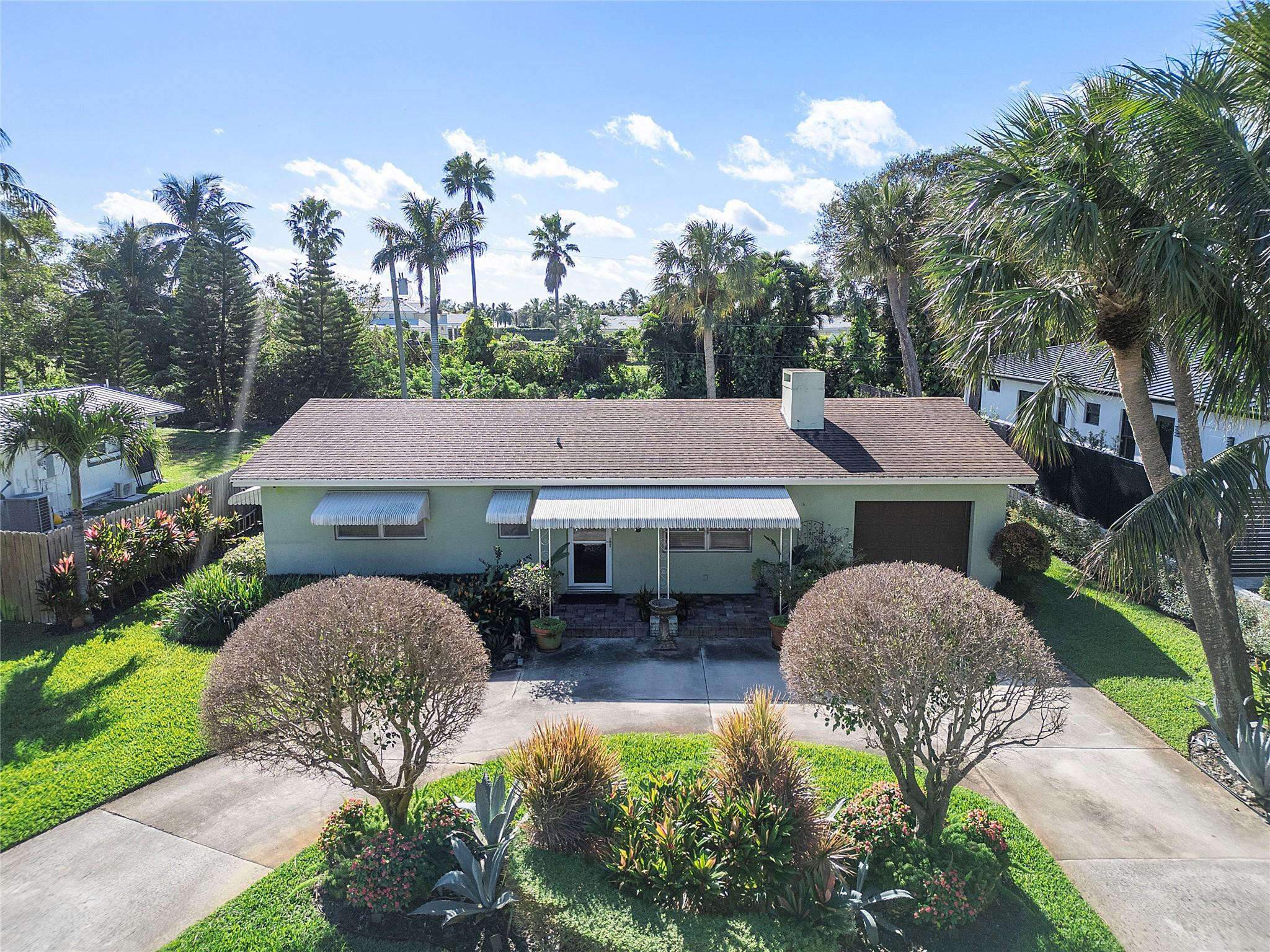 908 Roberts Road