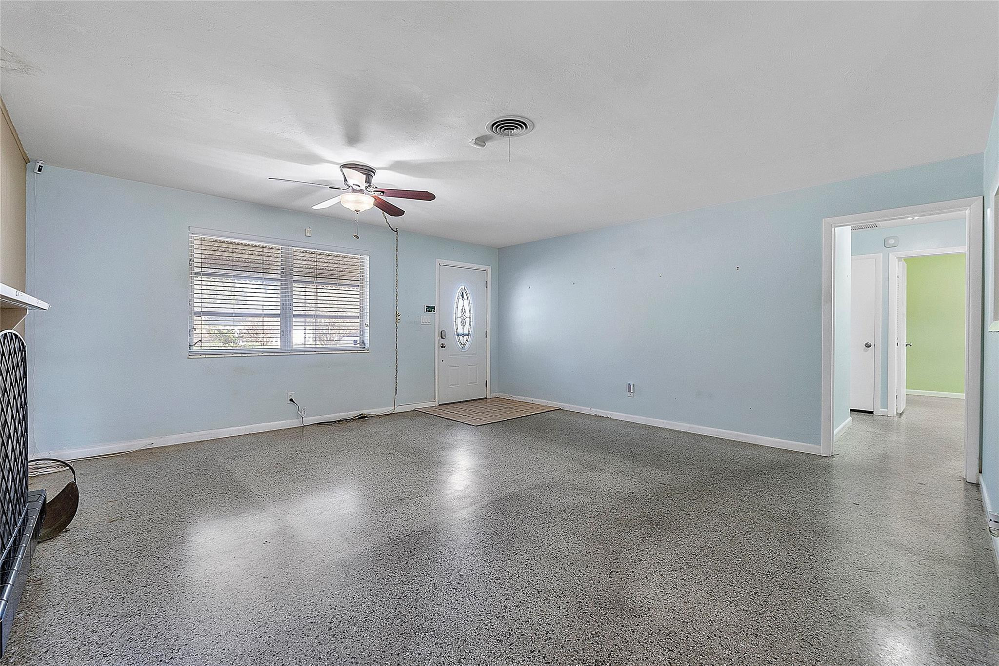 908 Roberts Road