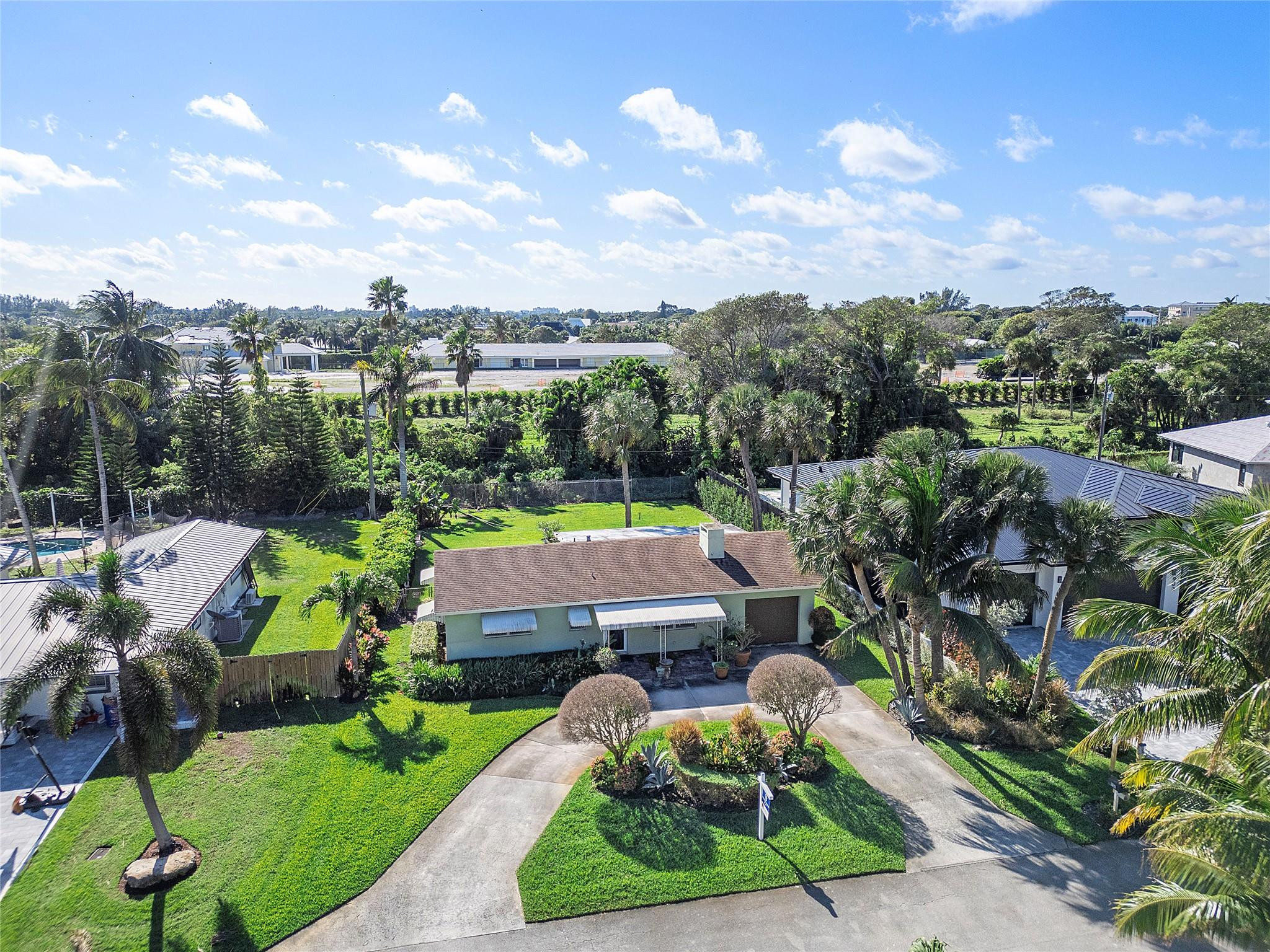 908 Roberts Road