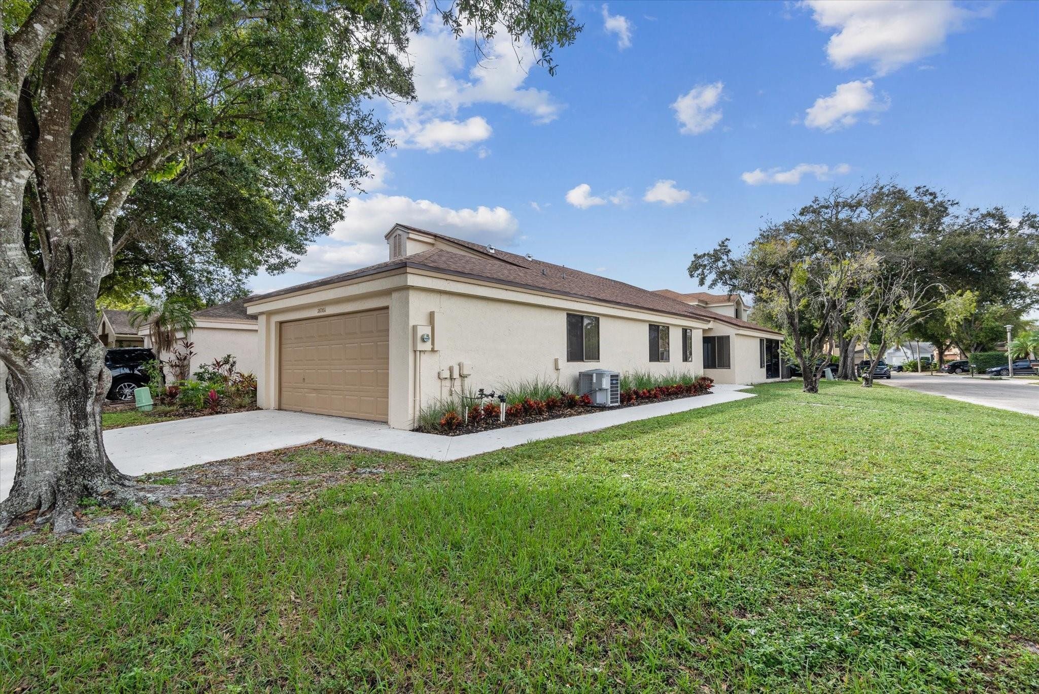 2051 NW 38th Avenue
