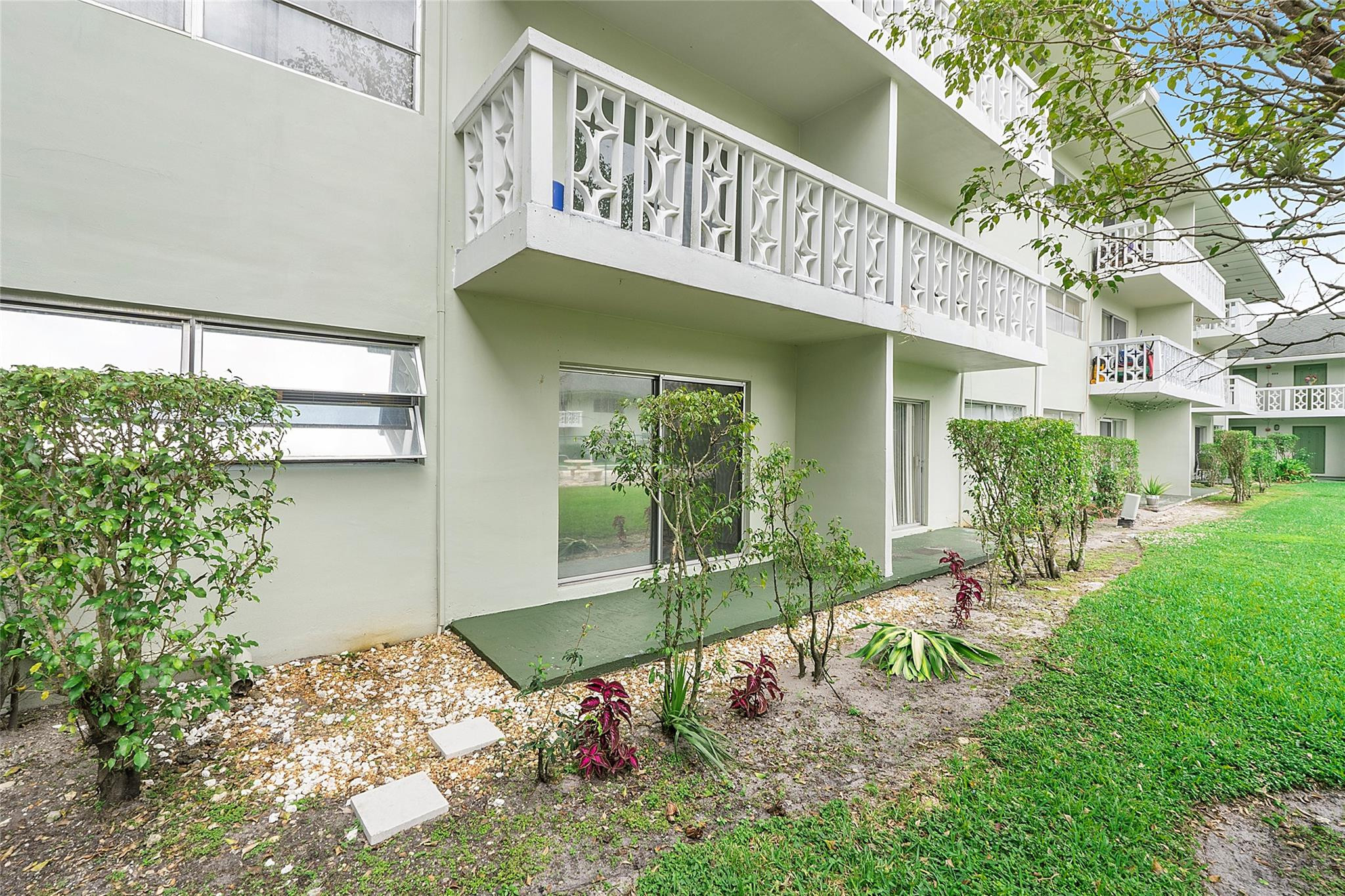 4200 NW 3rd Court 128