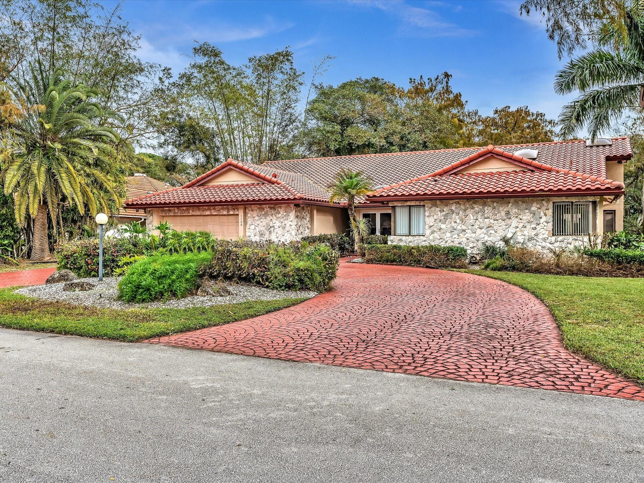 7700 Banyan Terrace