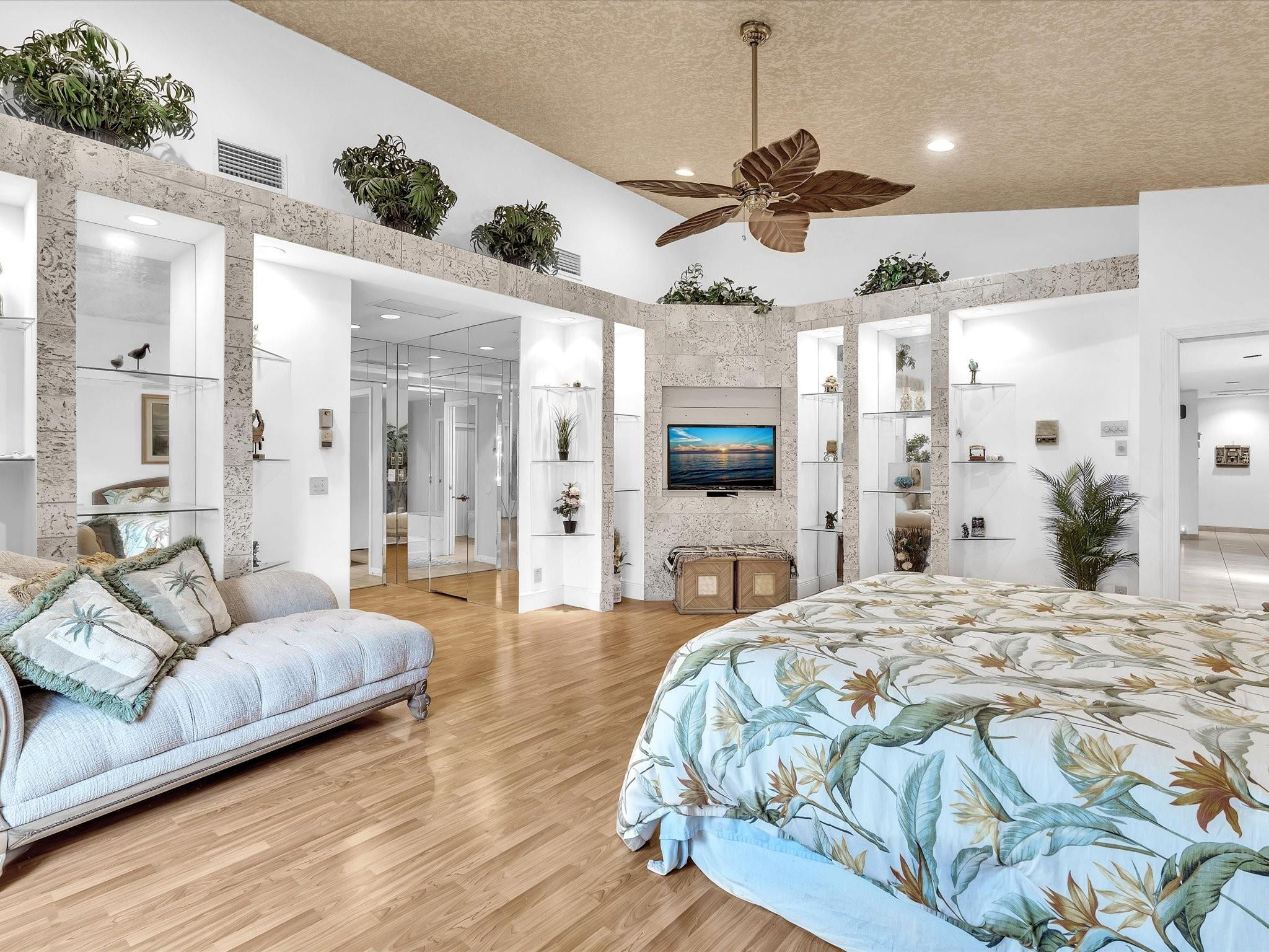7700 Banyan Terrace