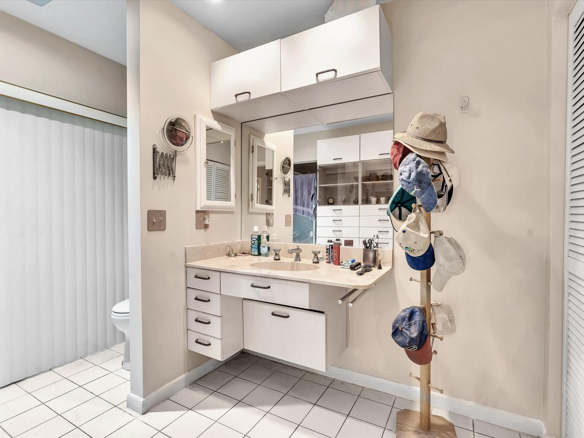 7700 Banyan Terrace