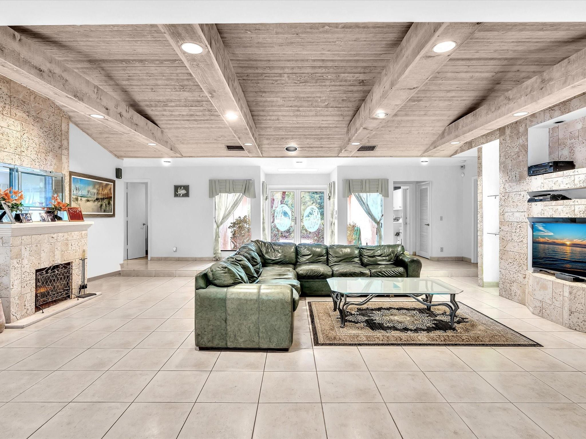 7700 Banyan Terrace