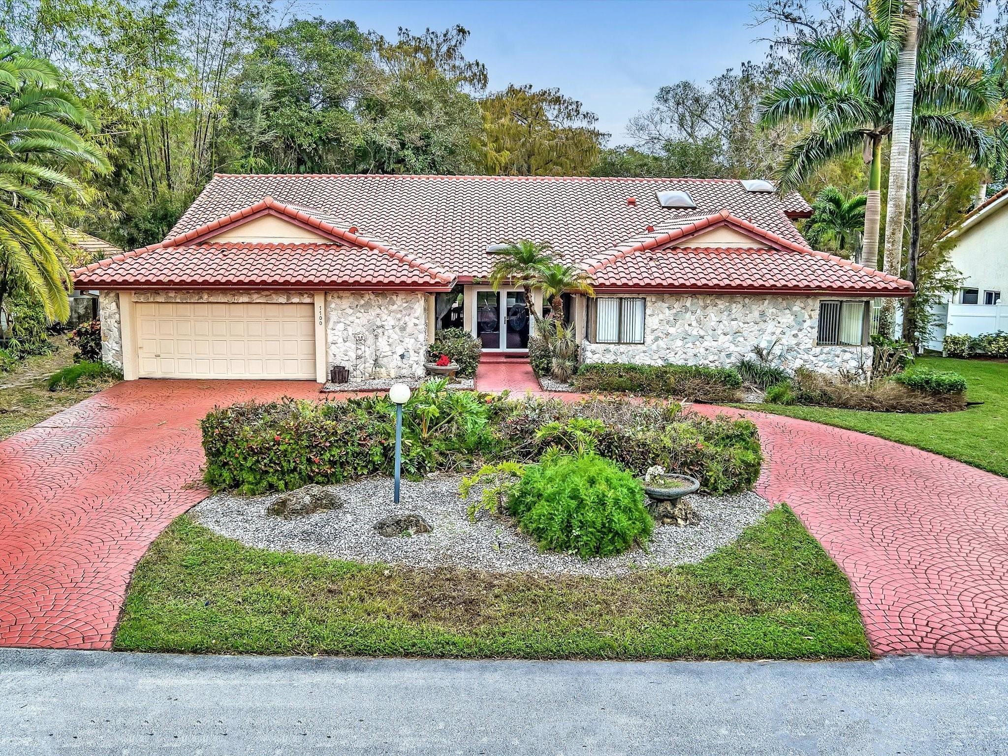 7700 Banyan Terrace