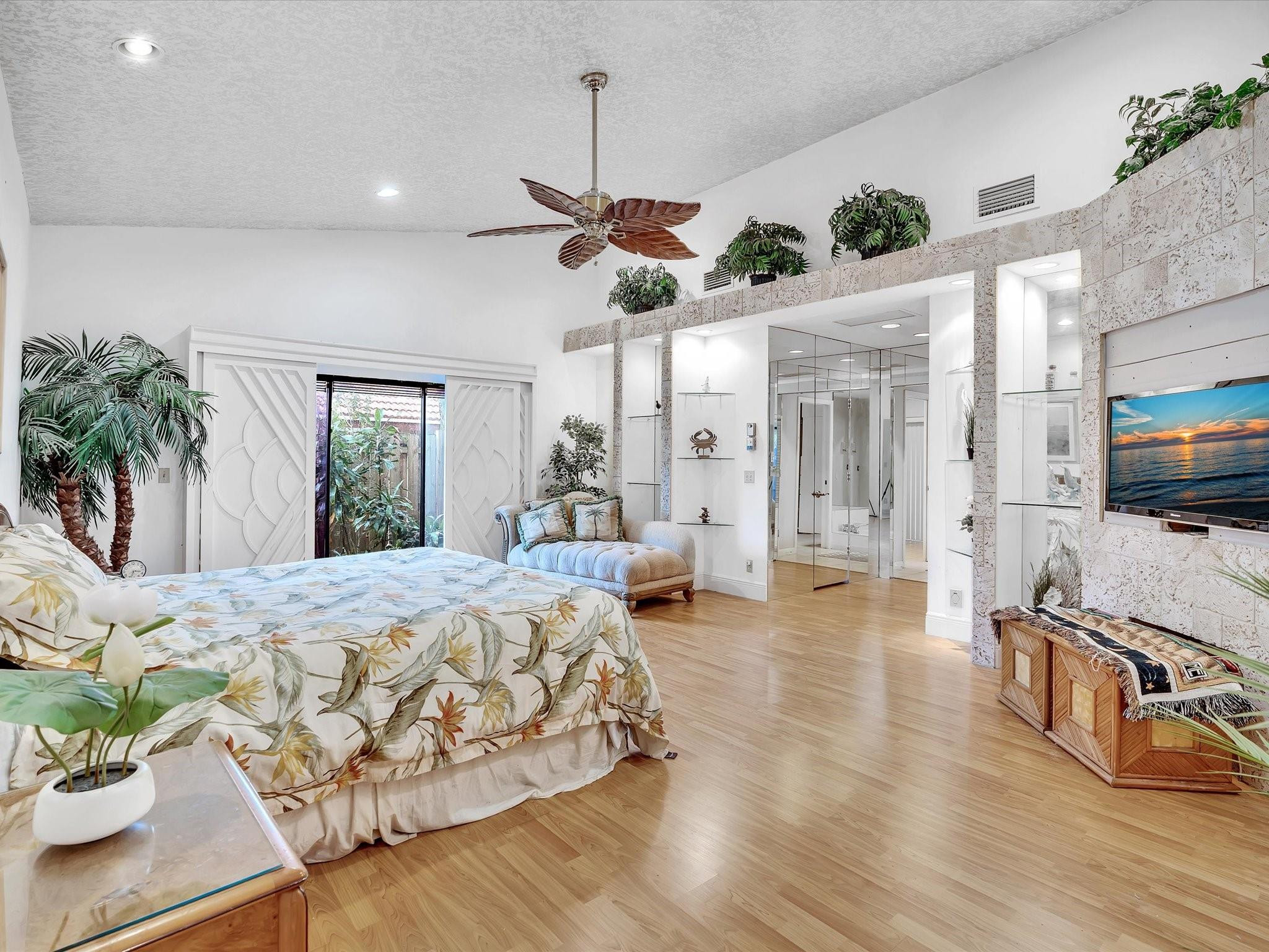 7700 Banyan Terrace