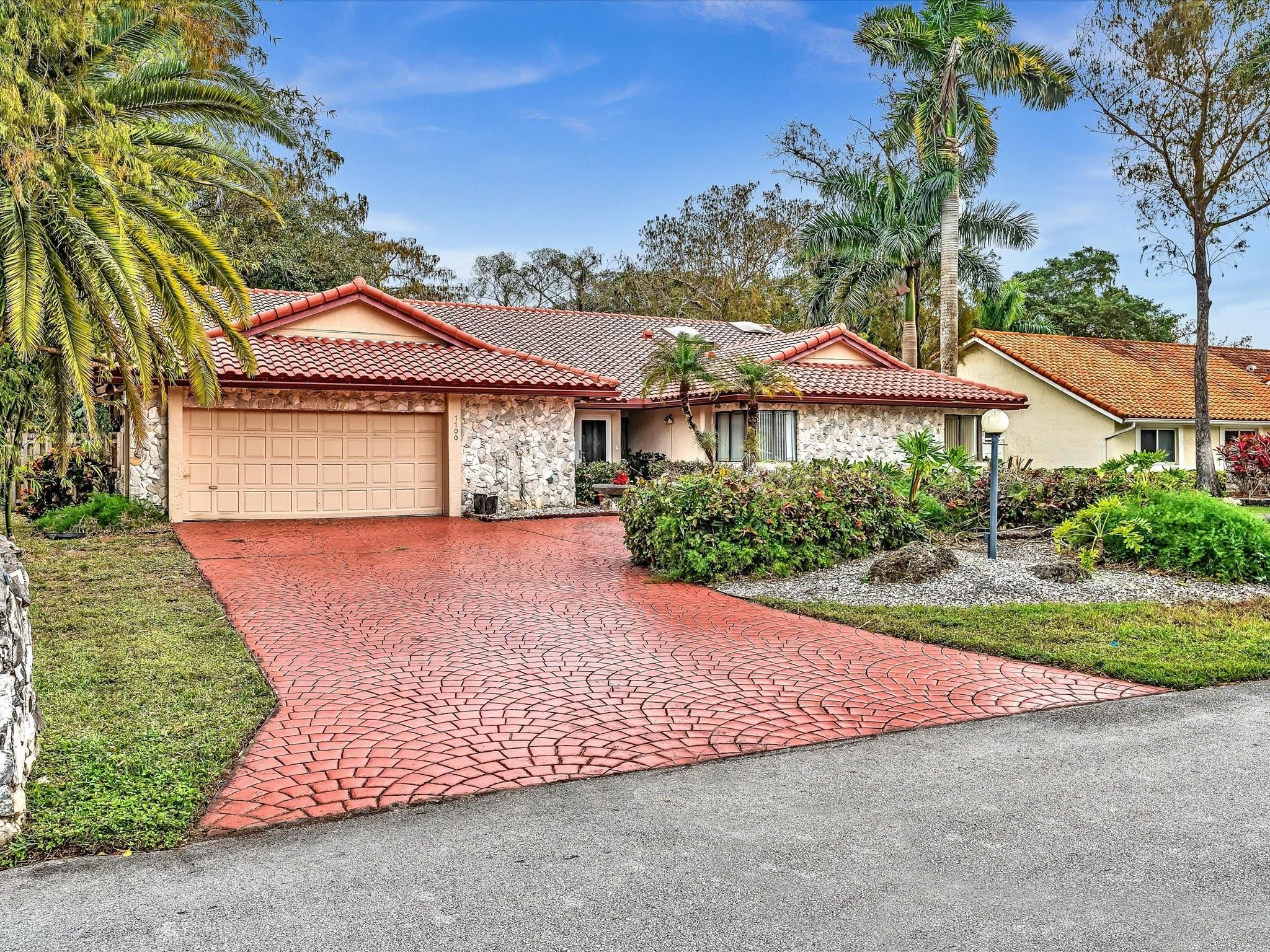 7700 Banyan Terrace