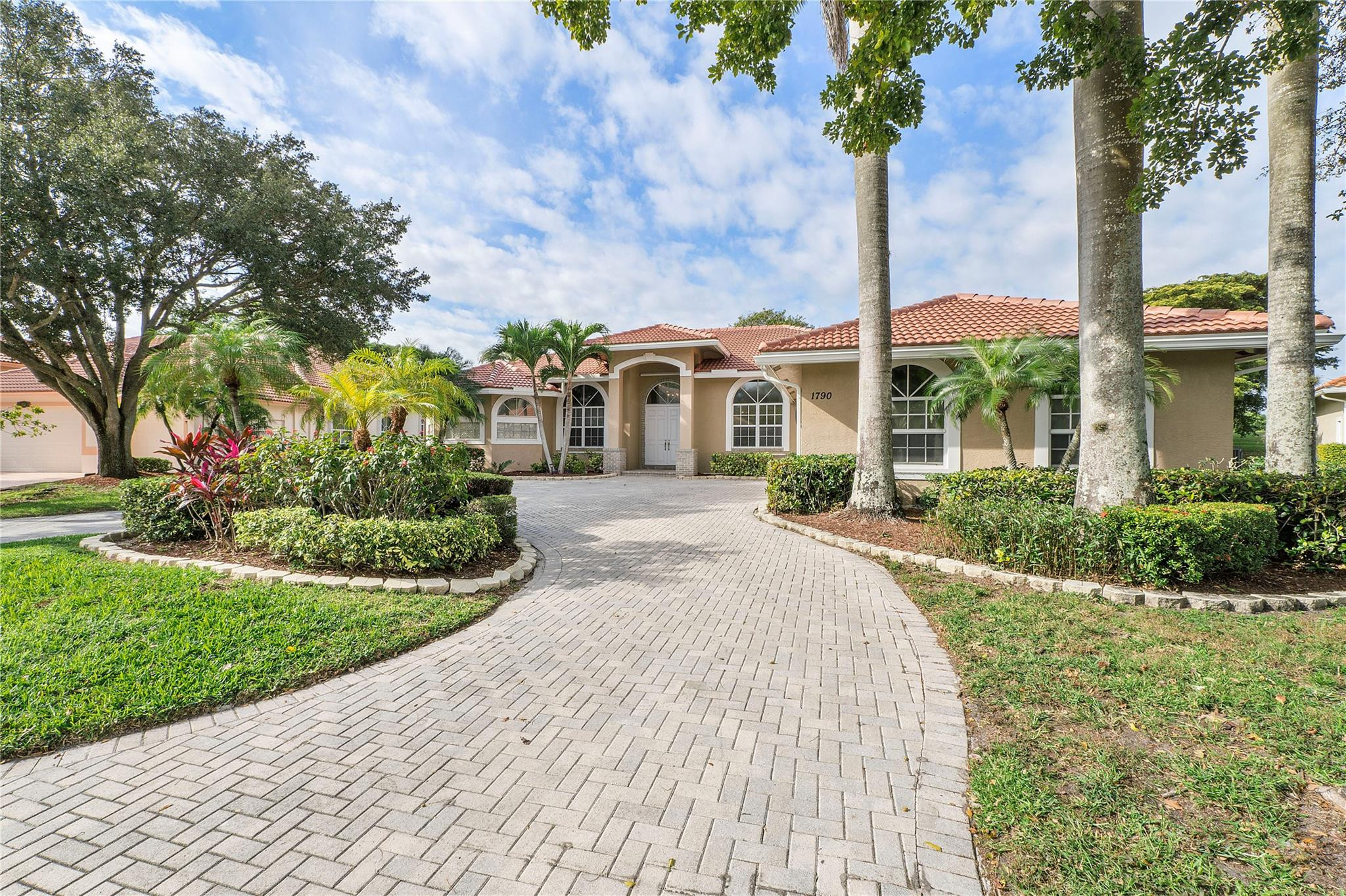 1790 NW 124th Way