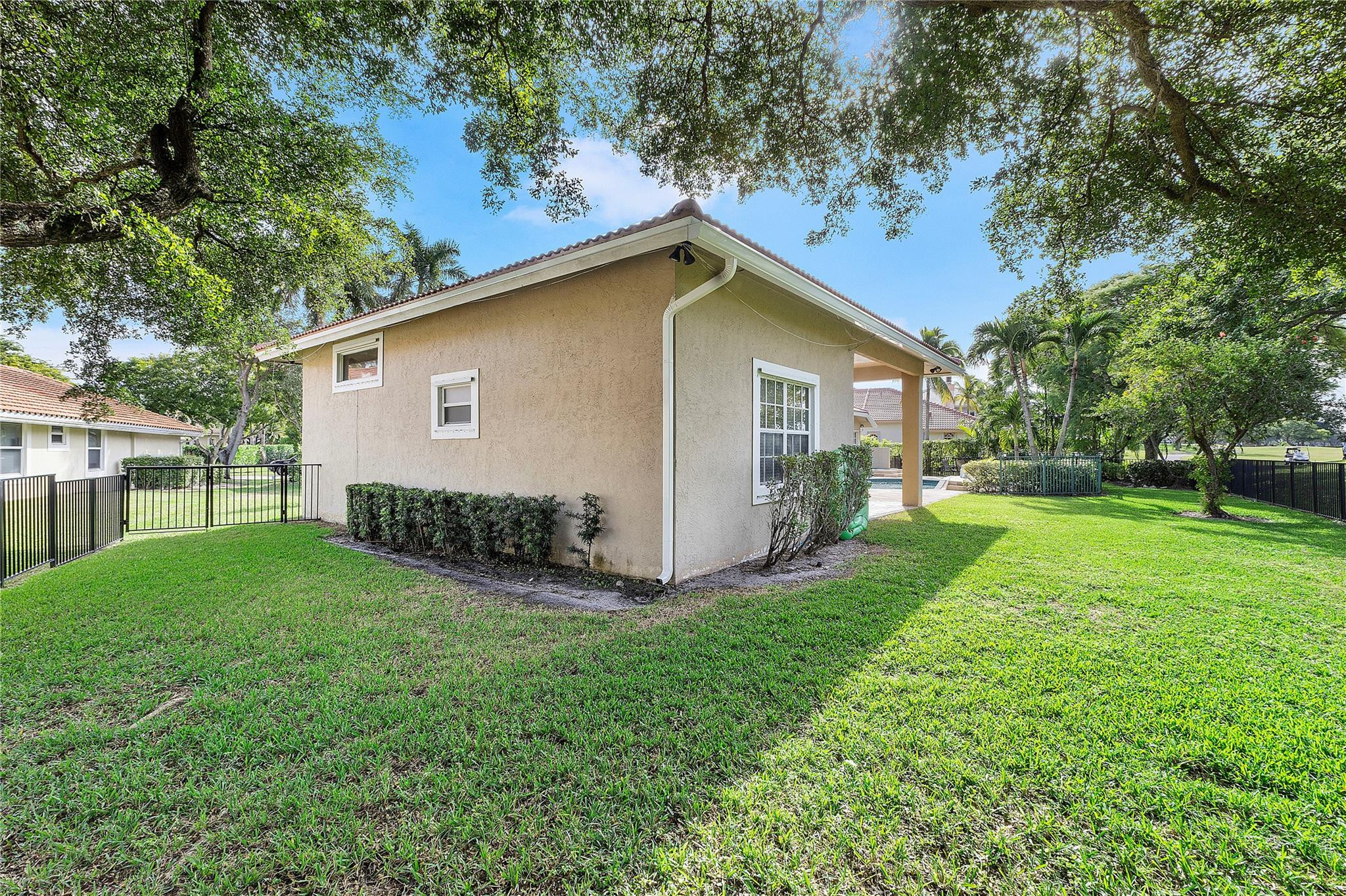 1790 NW 124th Way