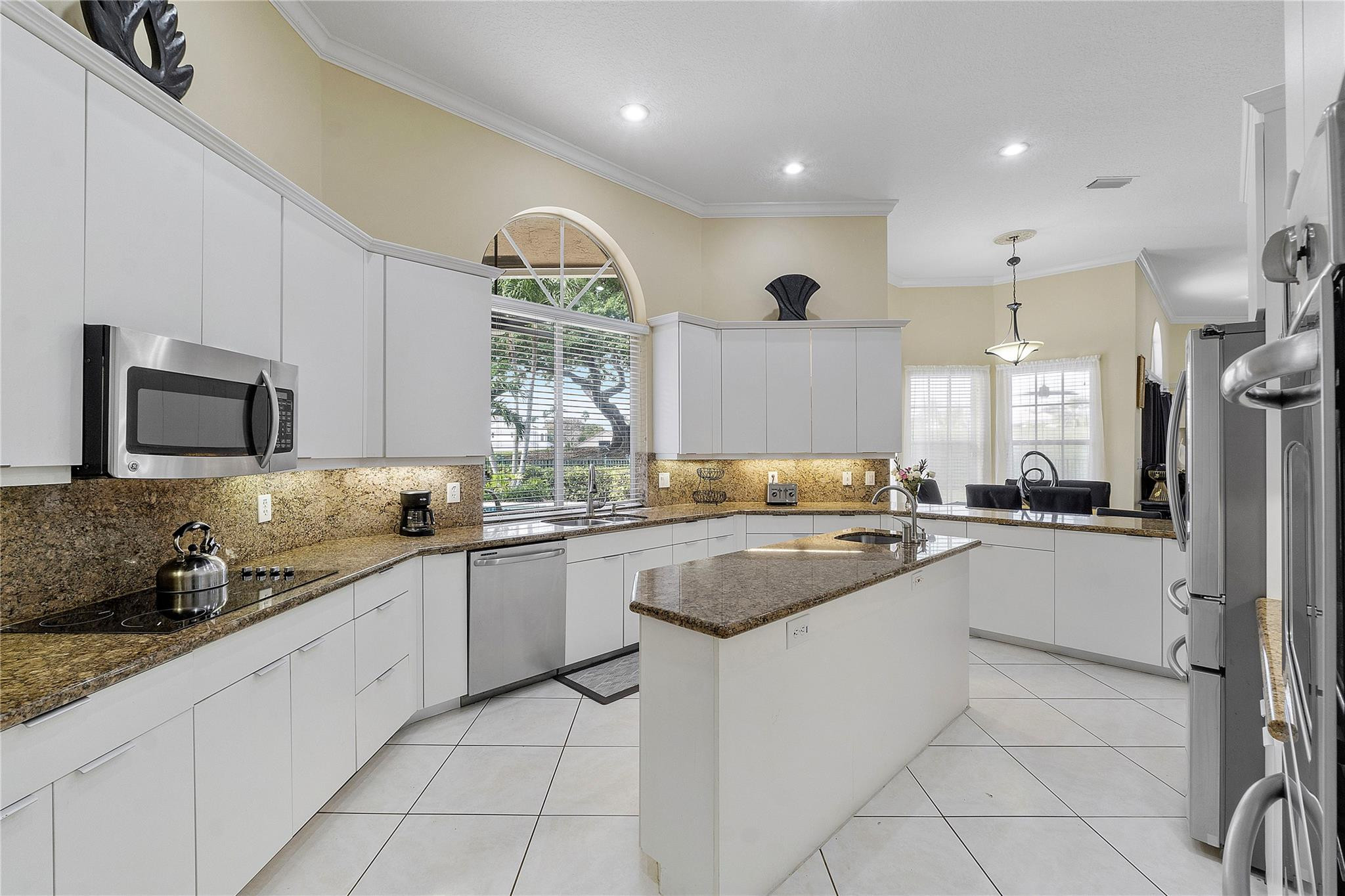 1790 NW 124th Way