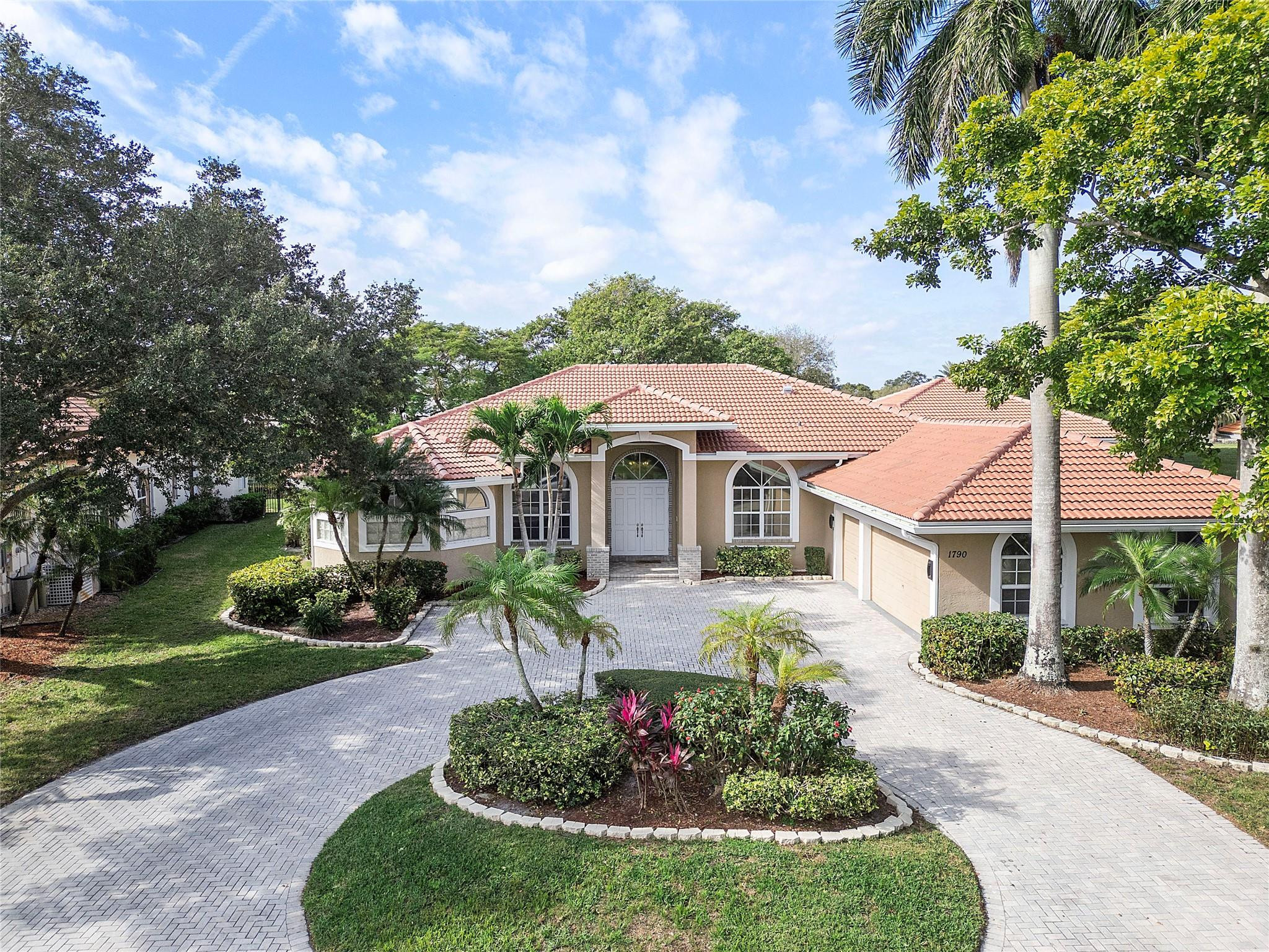 1790 NW 124th Way