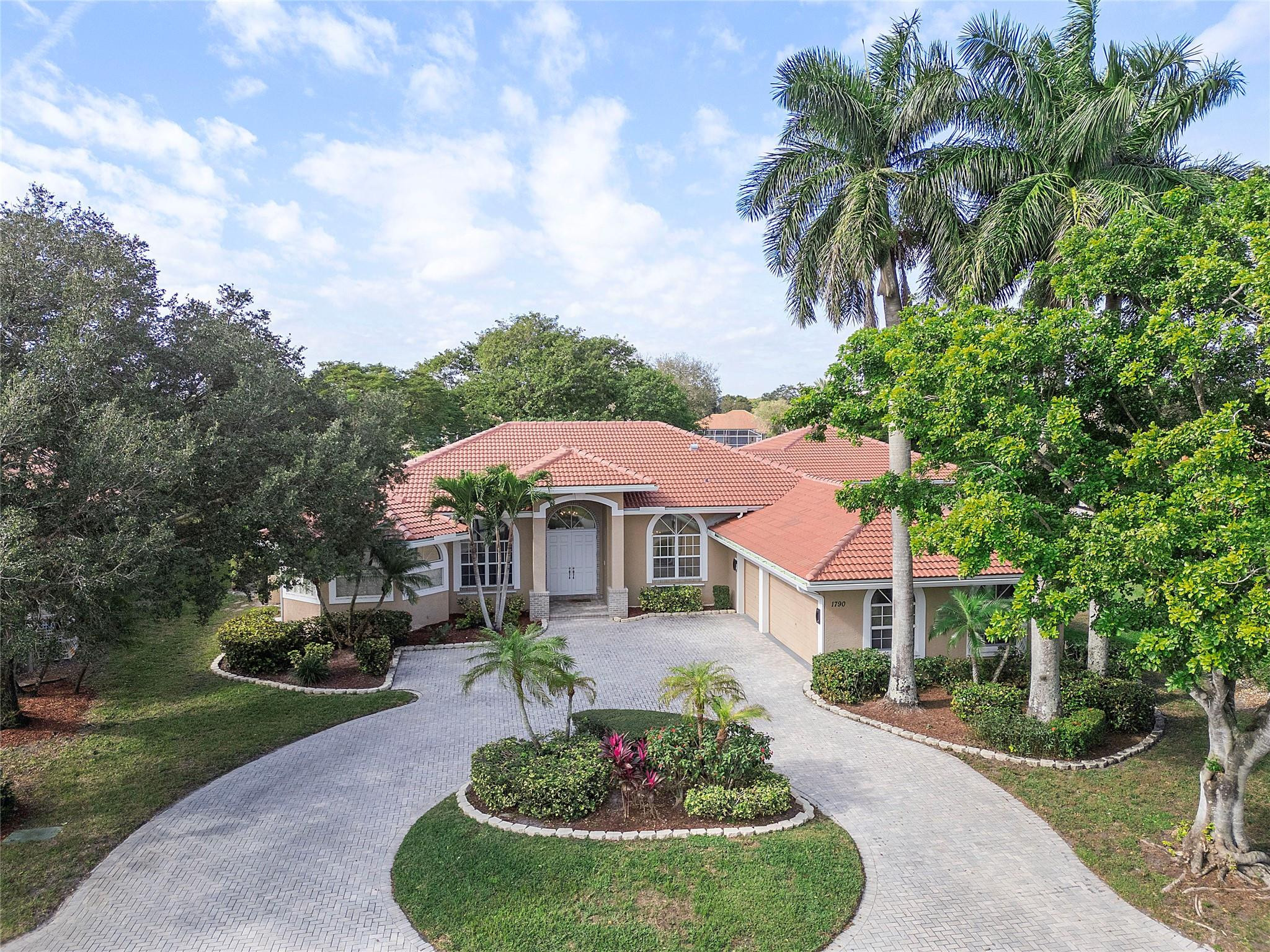 1790 NW 124th Way