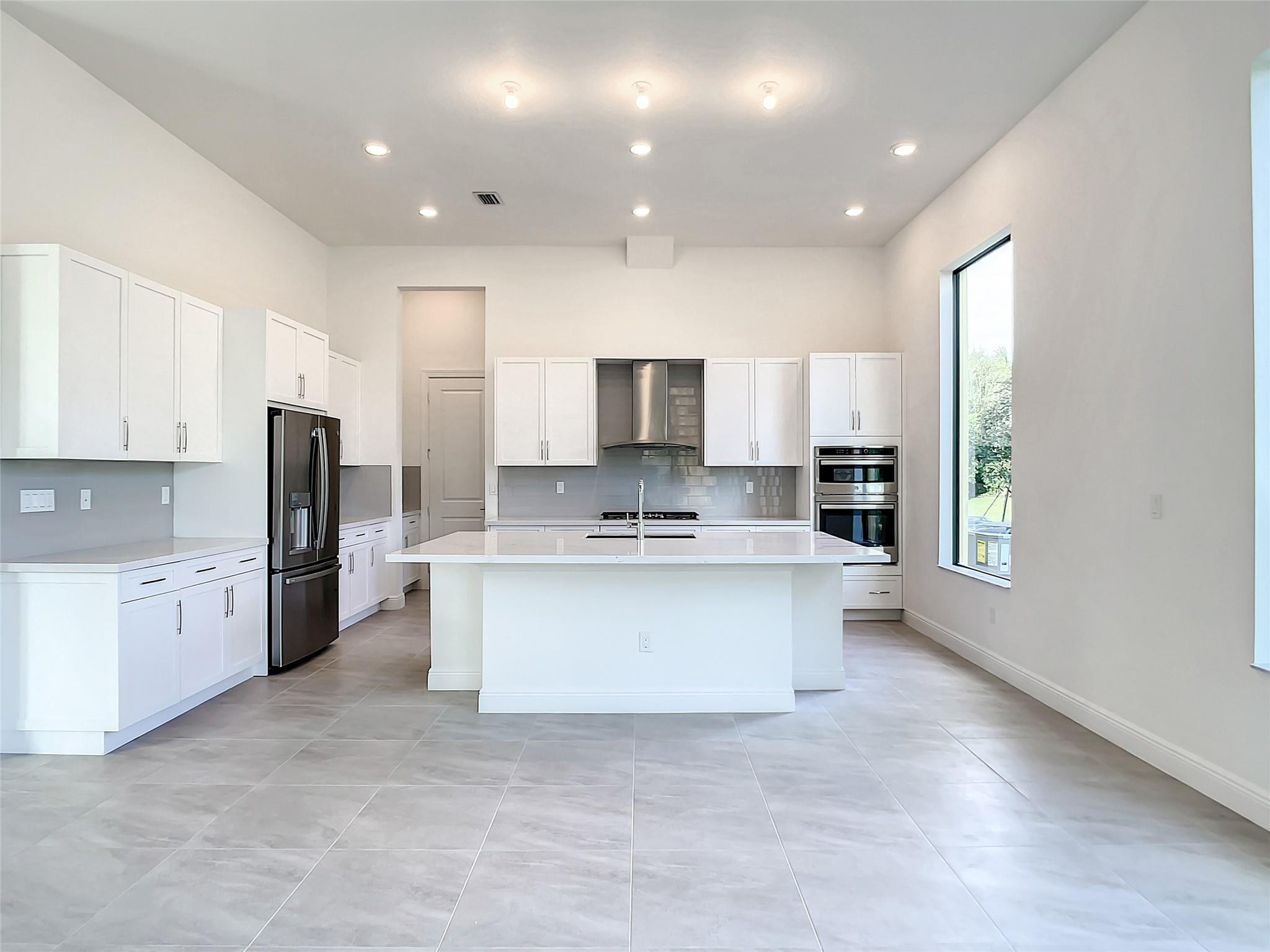 9180 Parkland Bay Drive