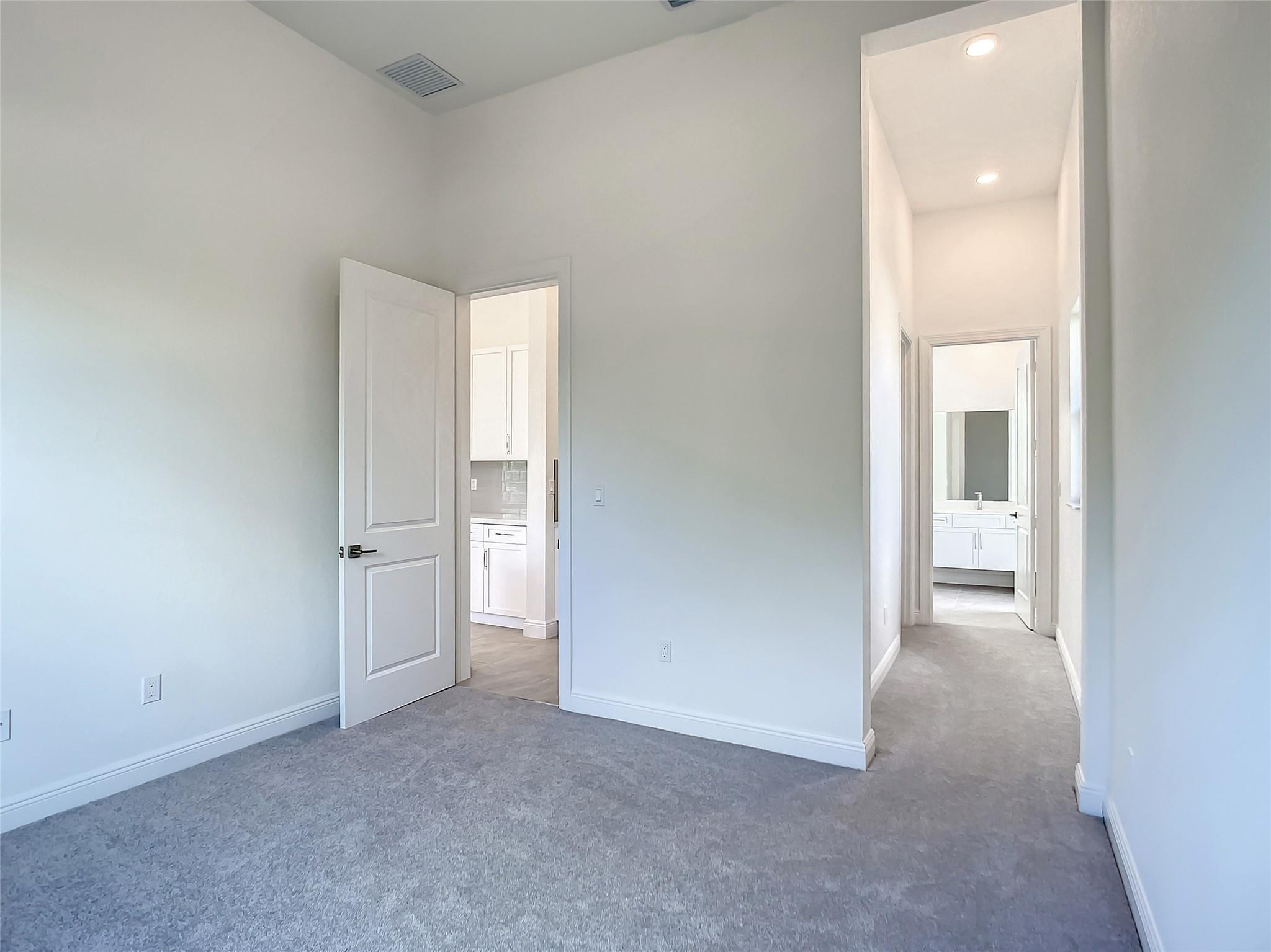9180 Parkland Bay Drive