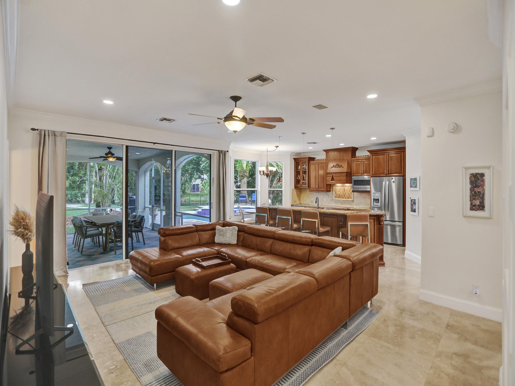 11809 NW 11 Court
