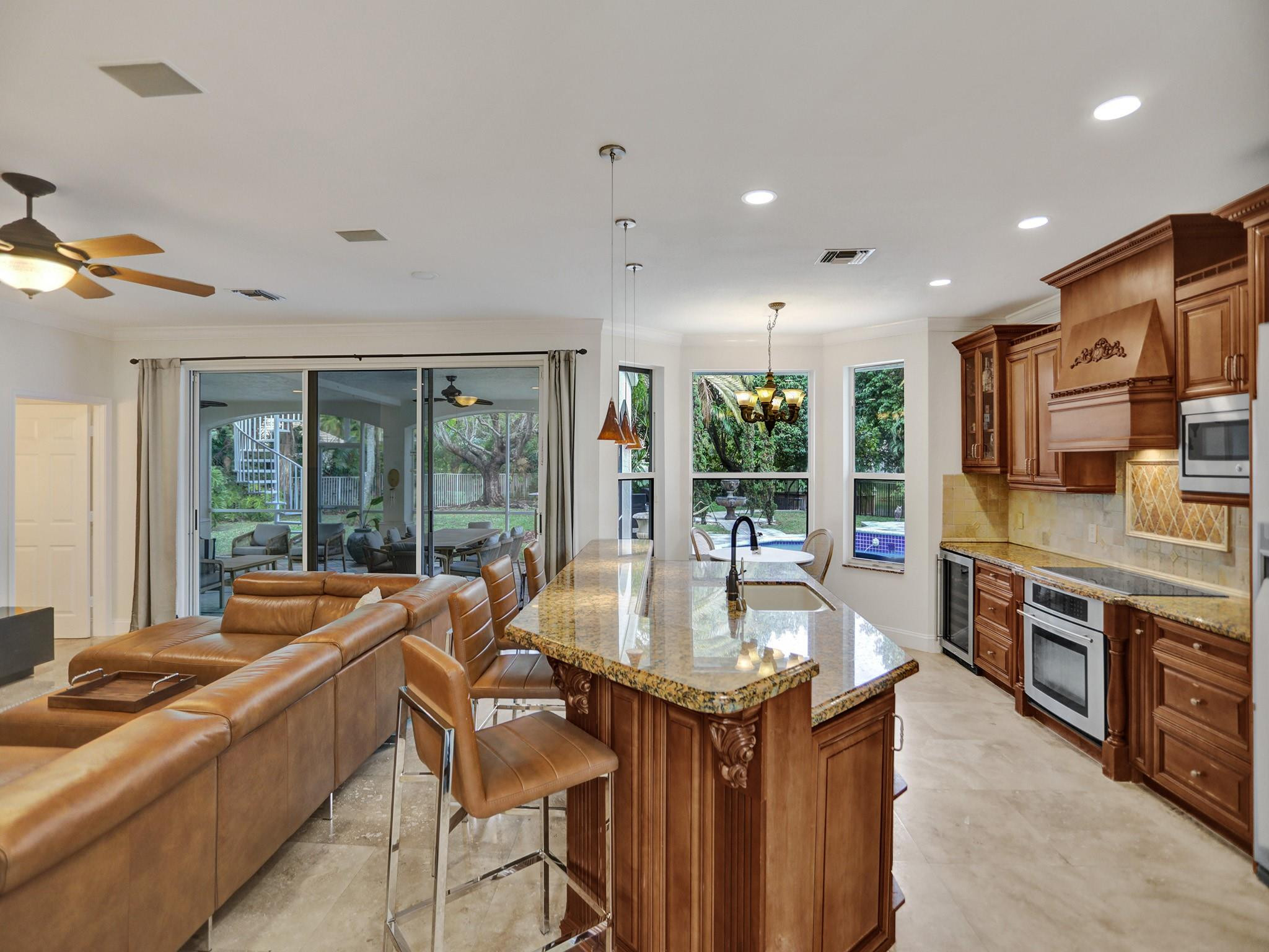11809 NW 11 Court