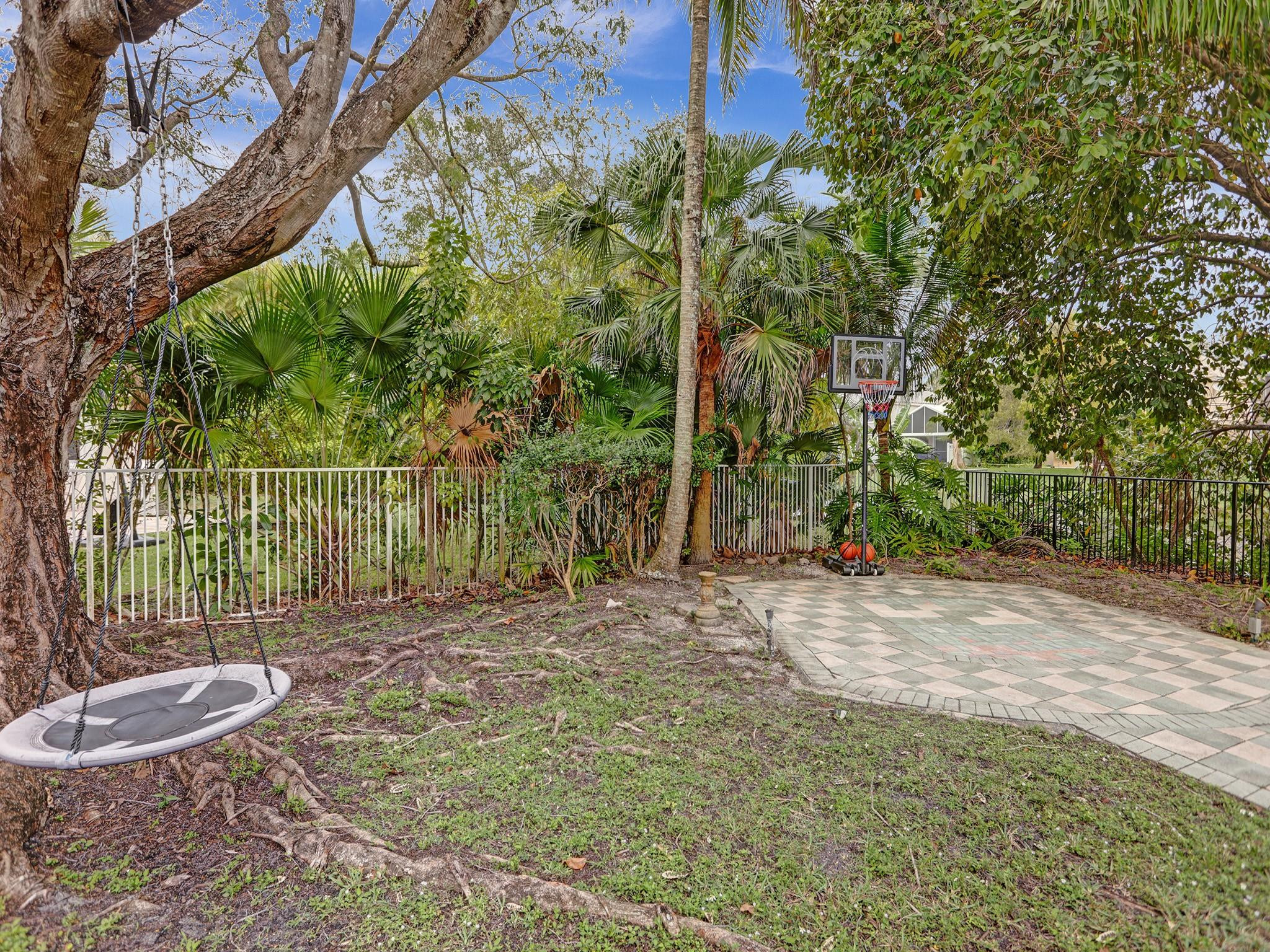 11809 NW 11 Court