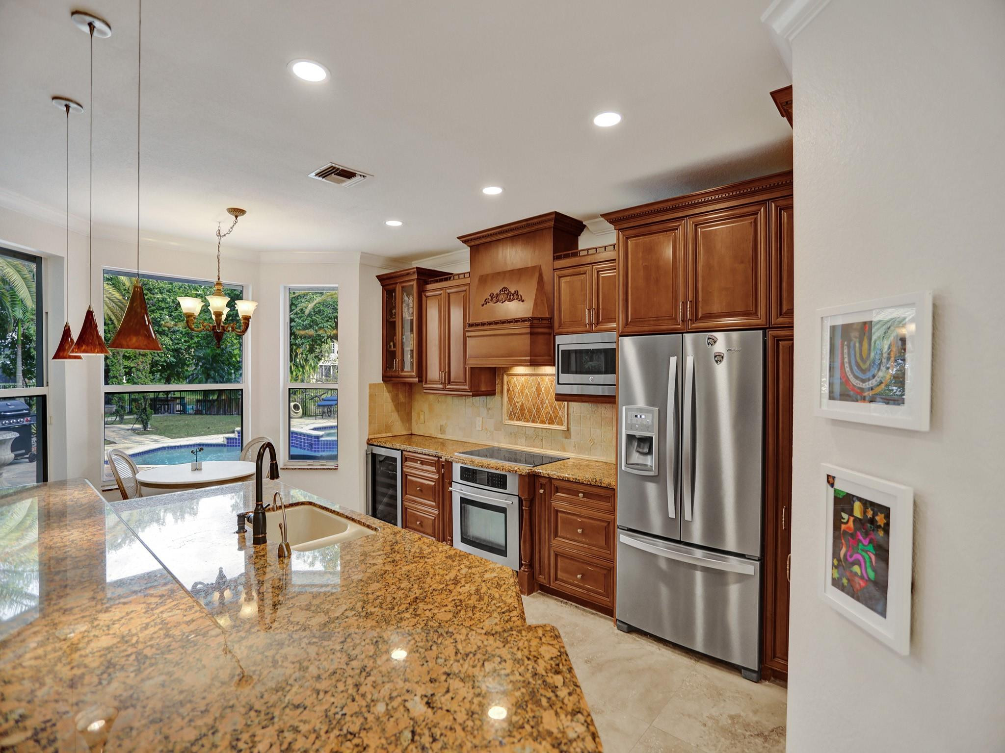 11809 NW 11 Court