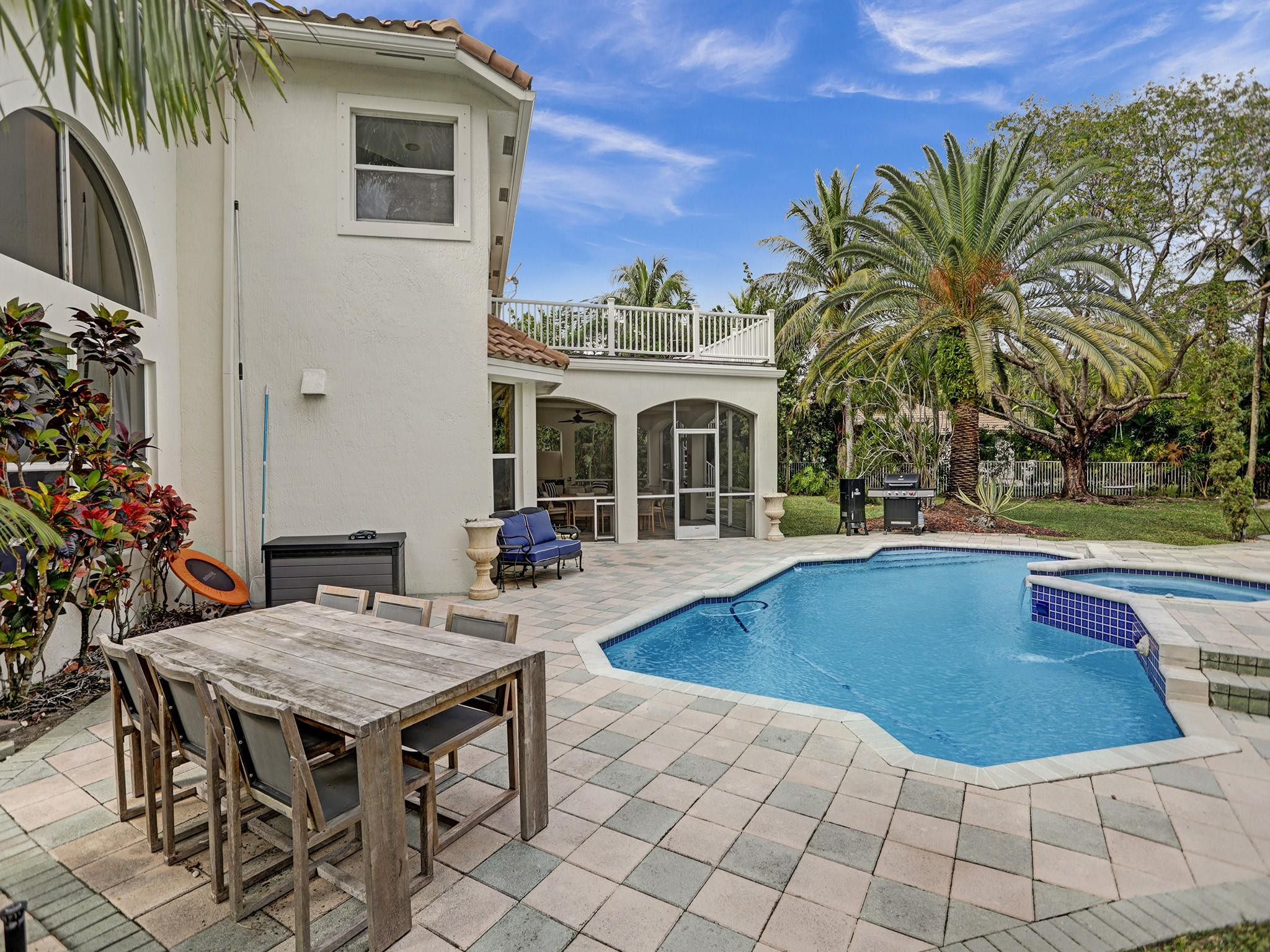 11809 NW 11 Court