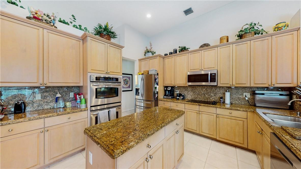 1133 NW 118th Lane