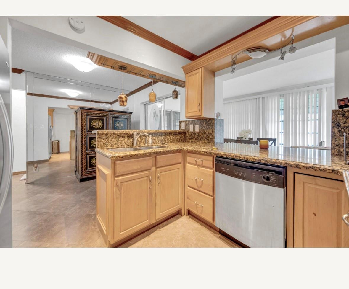 8106 NW 59th Court