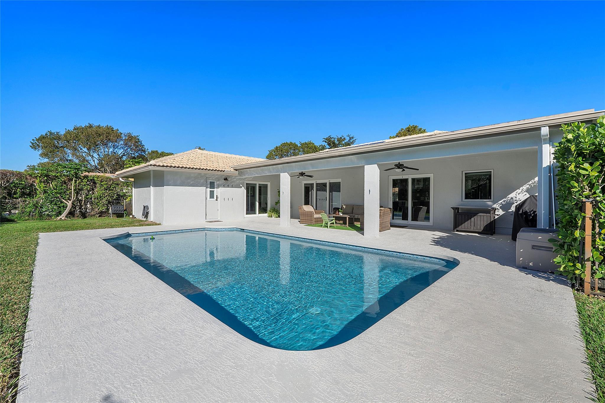 11522 NW 20th Court
