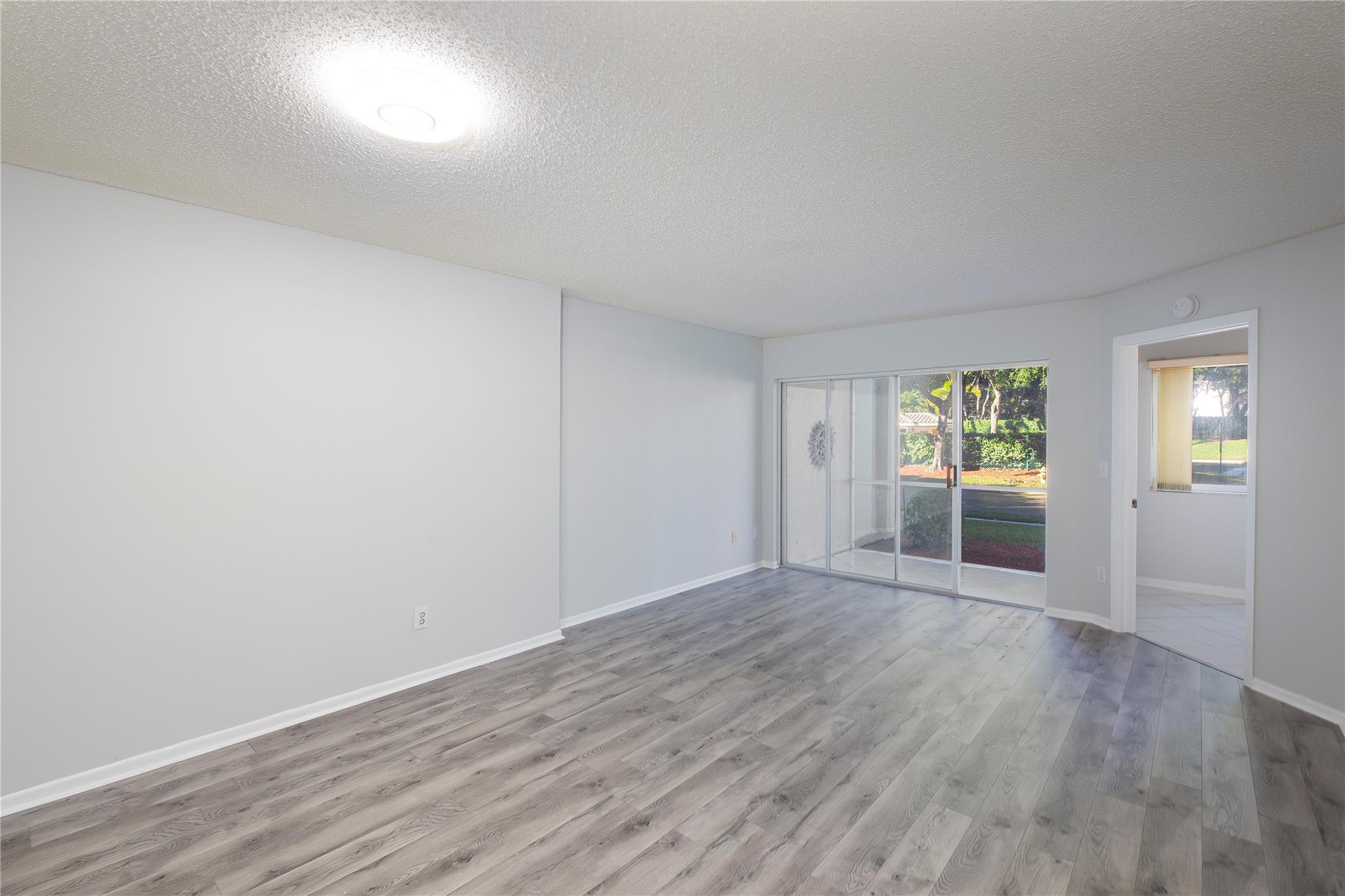 9511 Weldon Circle 102