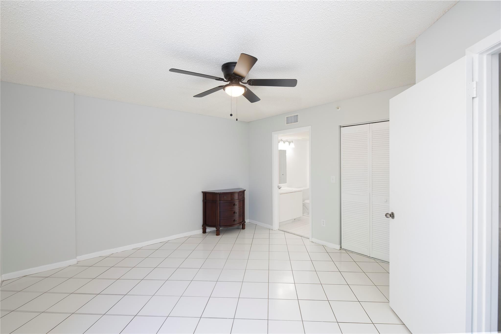 9511 Weldon Circle 102