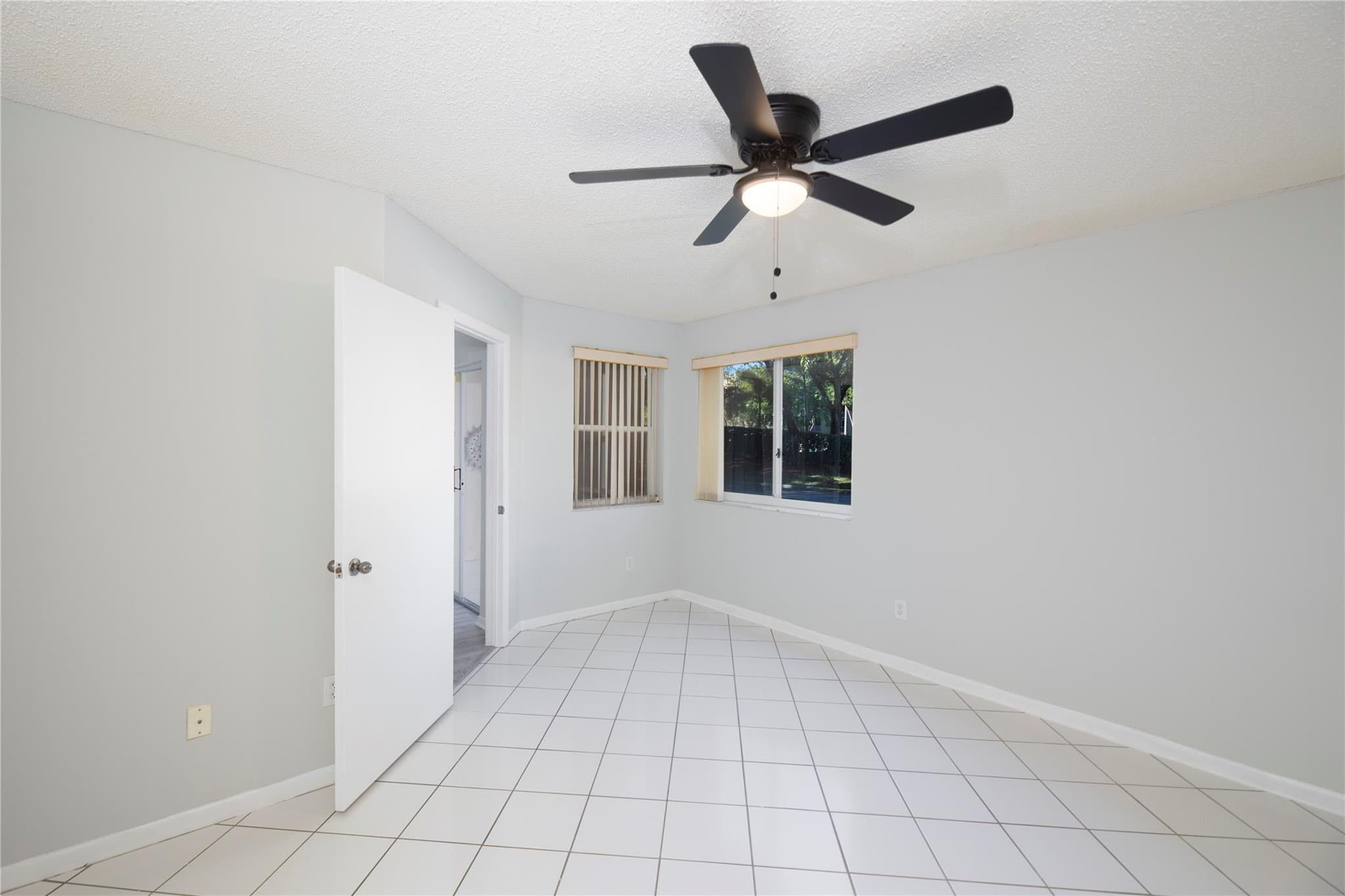 9511 Weldon Circle 102